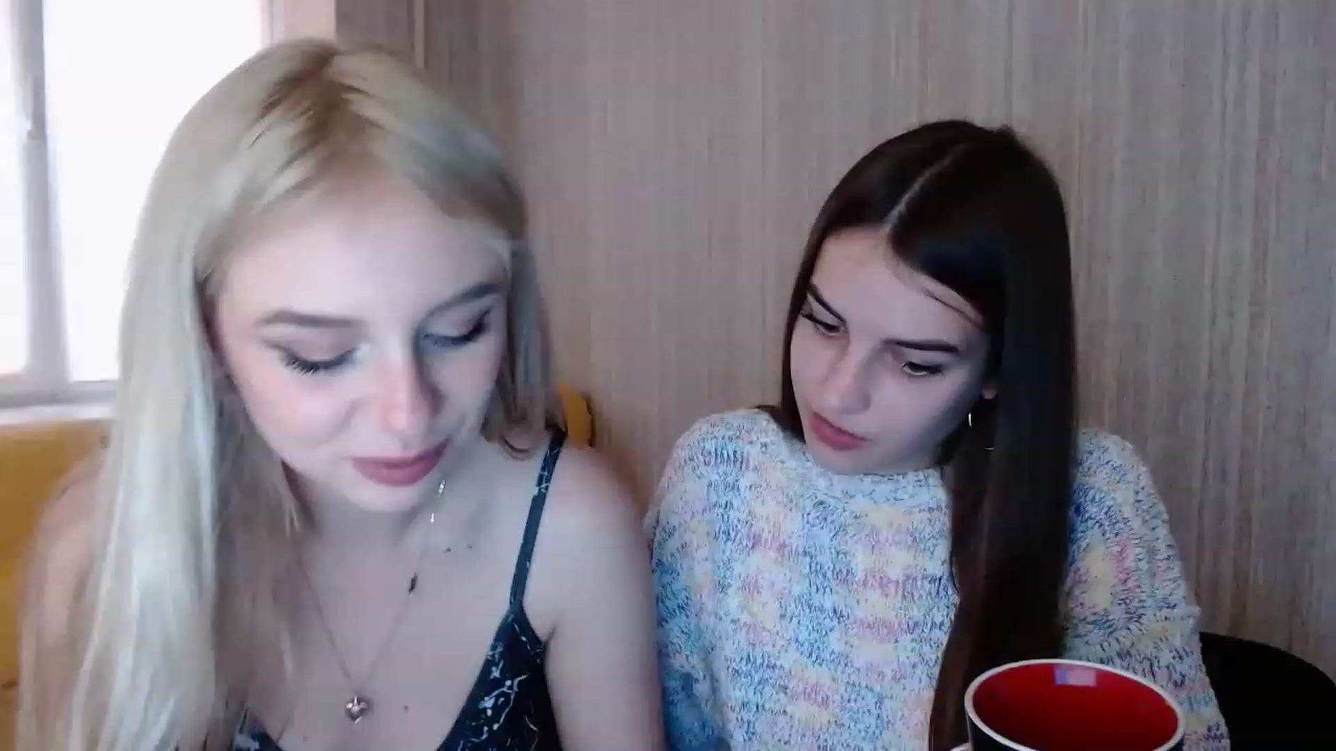 Gallery image thumbnail from Ririma_xo's myfreecams stream on, 11/22/2022, 10:23 image 20 of 20