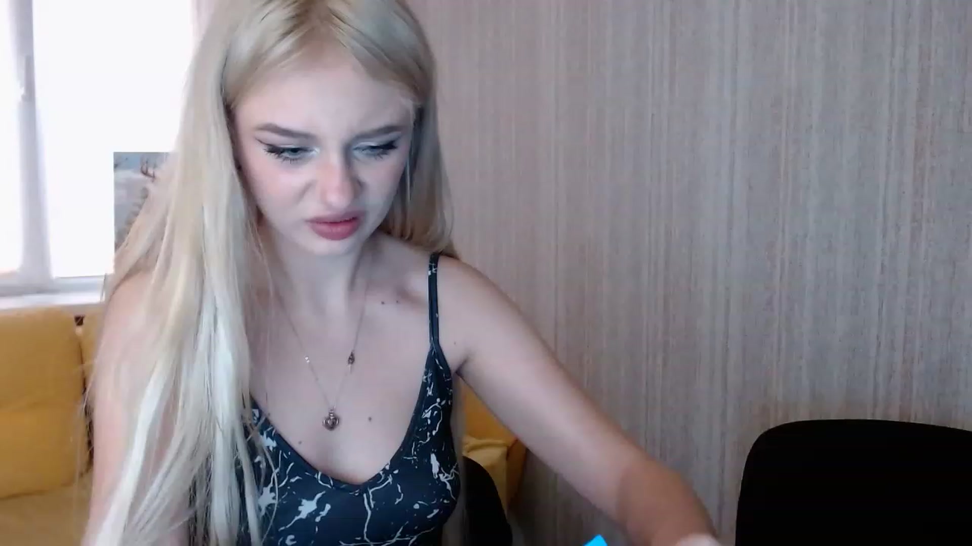 Gallery image thumbnail from Ririma_xo's myfreecams stream on, 11/22/2022, 10:48 image 10 of 20