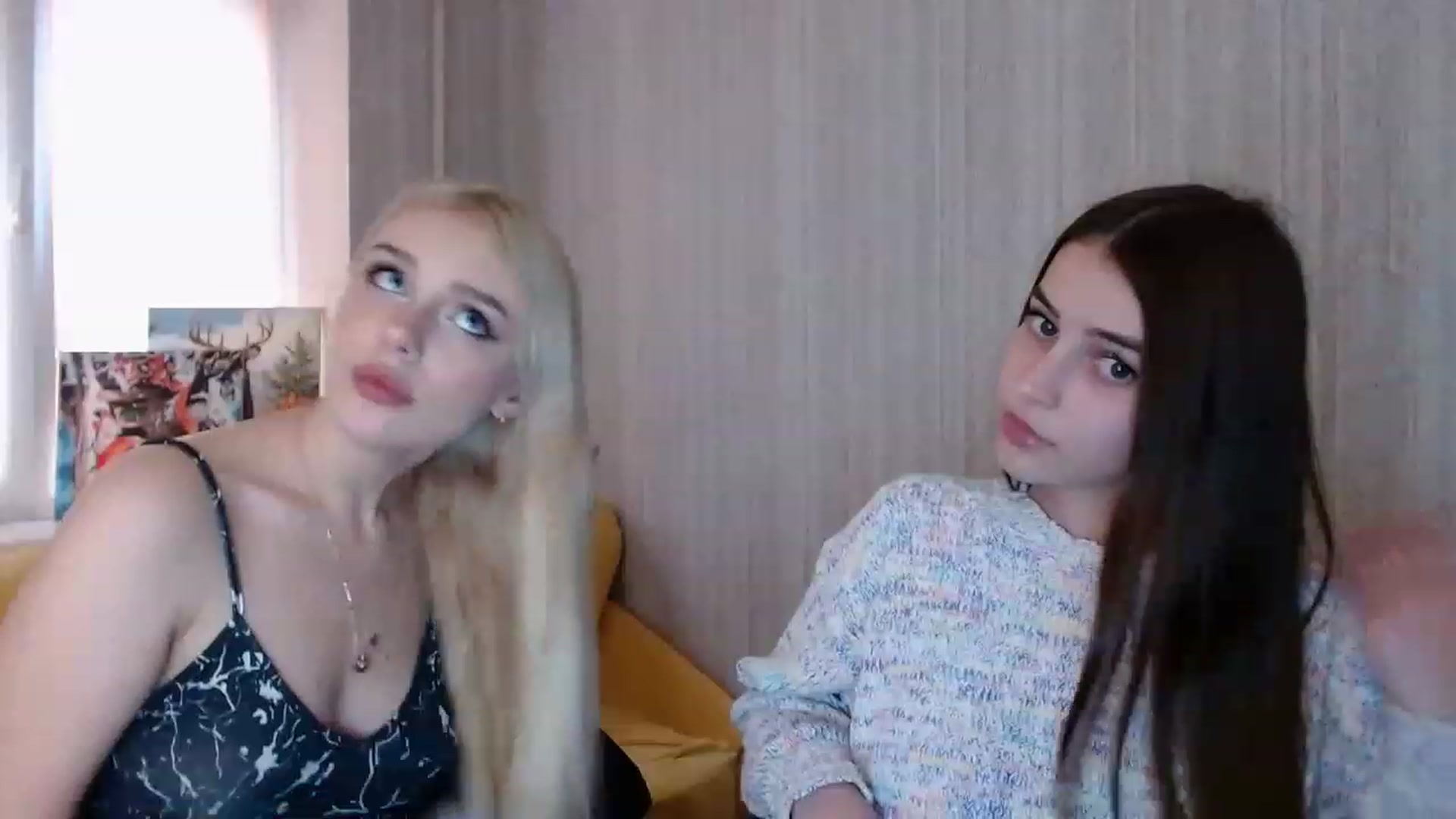 Gallery image thumbnail from Ririma_xo's myfreecams stream on, 11/22/2022, 11:41 image 2 of 20