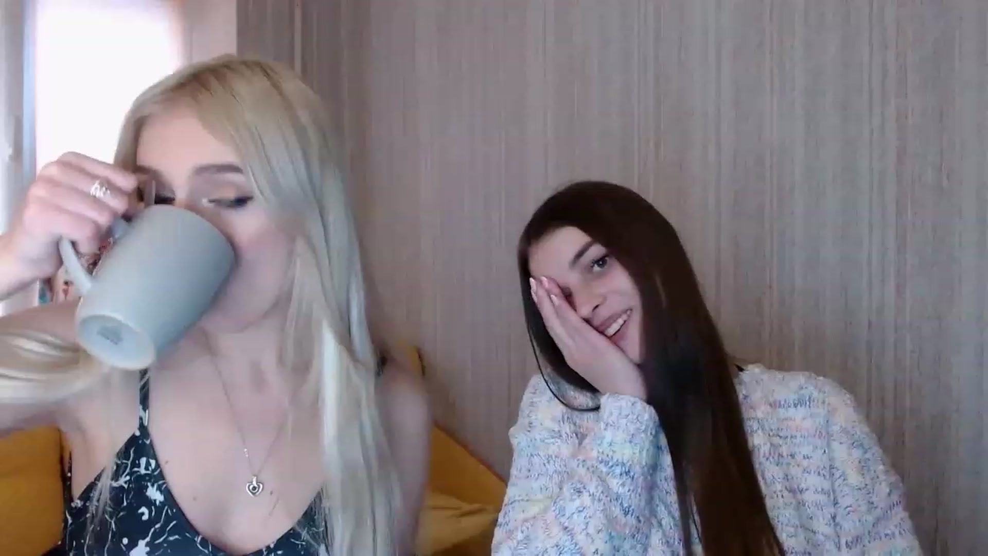 Gallery image thumbnail from Ririma_xo's myfreecams stream on, 11/22/2022, 11:41 image 7 of 20