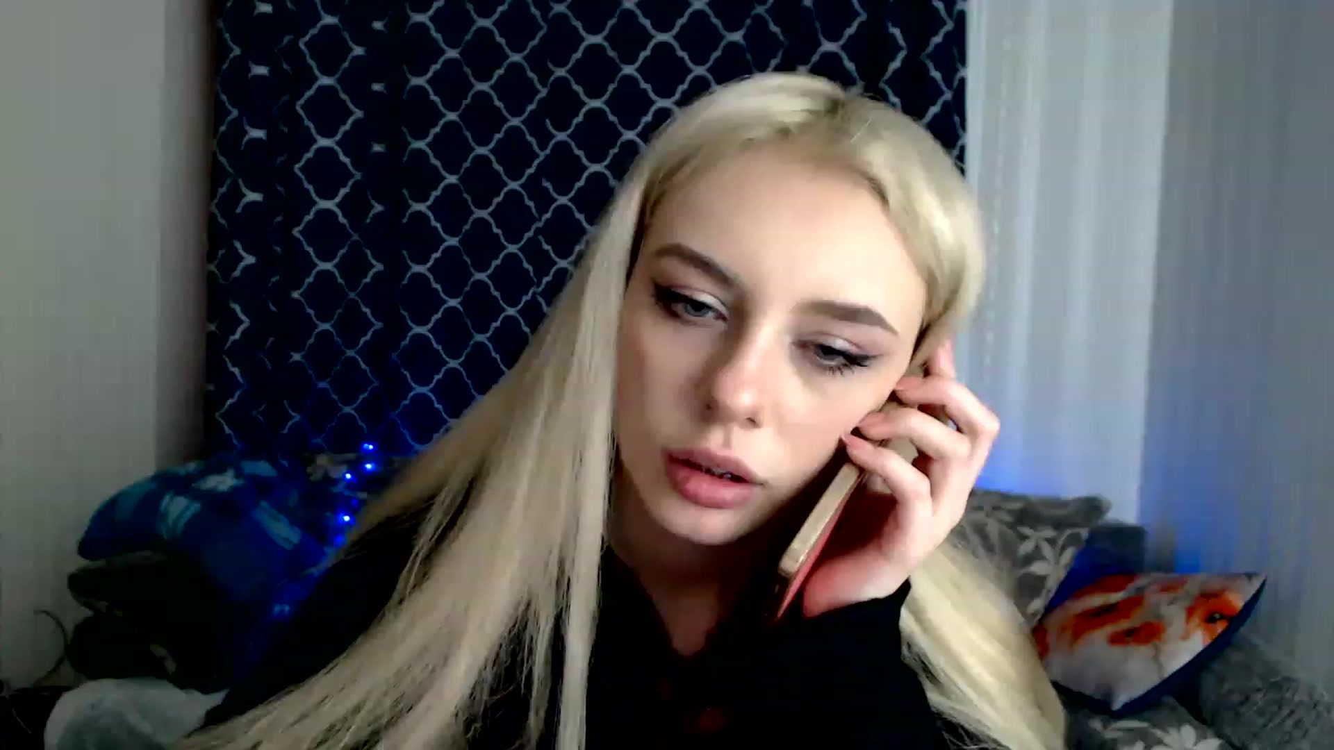 Gallery image thumbnail from Ririma_xo's myfreecams stream on, 11/26/2022, 11:18 image 3 of 20