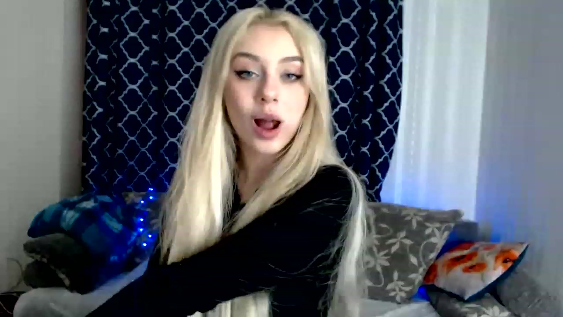 Gallery image thumbnail from Ririma_xo's myfreecams stream on, 11/26/2022, 11:18 image 8 of 20