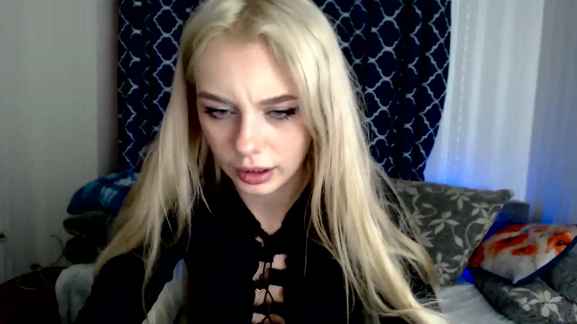 Gallery image thumbnail from Ririma_xo's myfreecams stream on, 11/26/2022, 11:18 image 20 of 20
