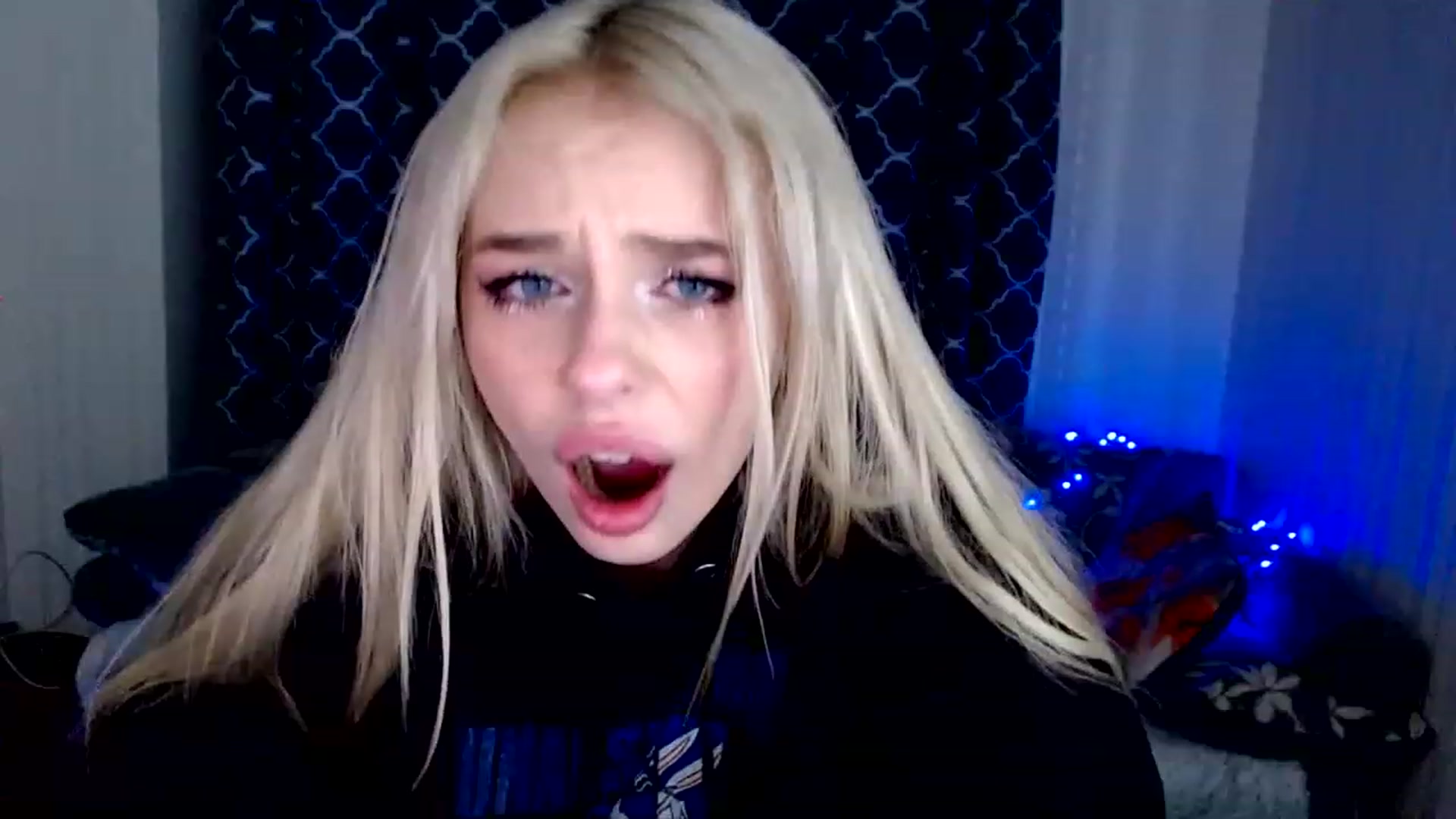 Gallery image thumbnail from Ririma_xo's myfreecams stream on, 11/27/2022, 18:12 image 20 of 20