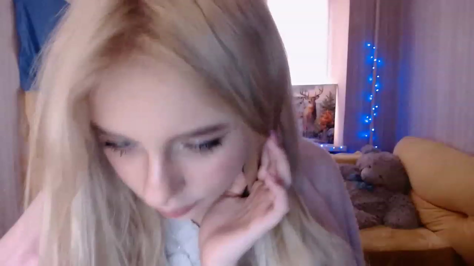 Gallery image thumbnail from Ririma_xo's myfreecams stream on, 12/02/2022, 09:39 image 20 of 20