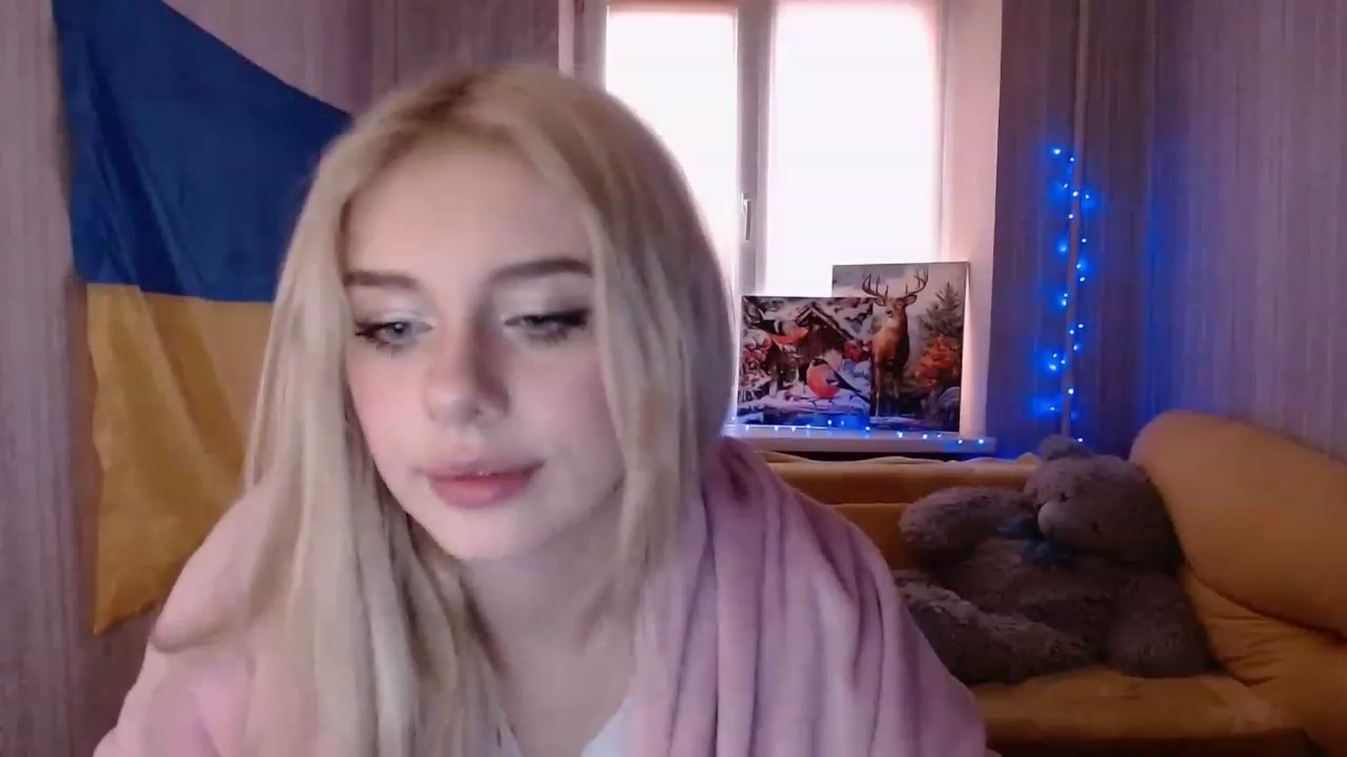 Gallery image thumbnail from Ririma_xo's myfreecams stream on, 12/02/2022, 12:44 image 18 of 20