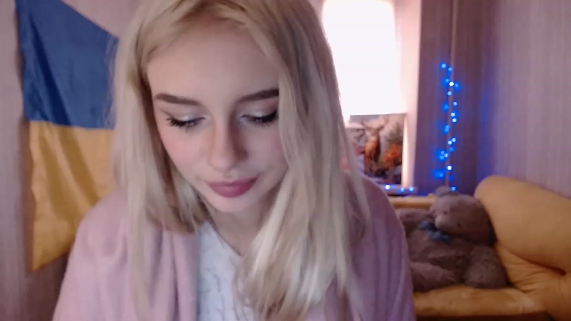 Gallery image thumbnail from Ririma_xo's myfreecams stream on, 12/02/2022, 12:44 image 6 of 20