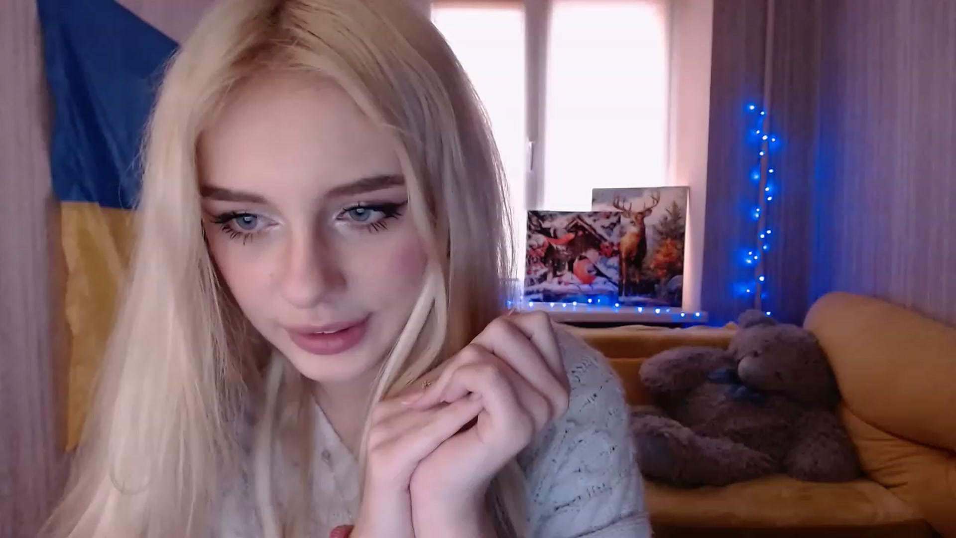Gallery image thumbnail from Ririma_xo's myfreecams stream on, 12/02/2022, 12:44 image 13 of 20