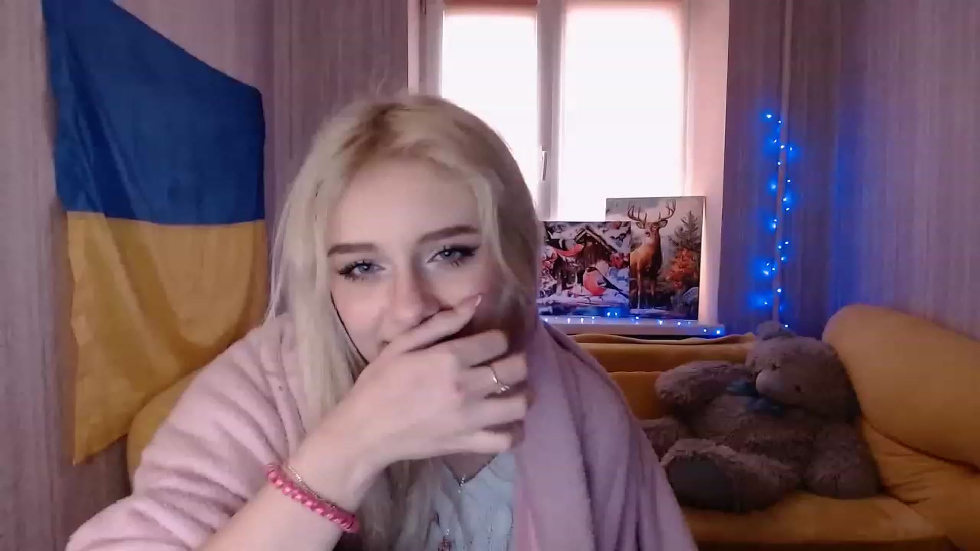 Gallery image thumbnail from Ririma_xo's myfreecams stream on, 12/02/2022, 12:44 image 20 of 20