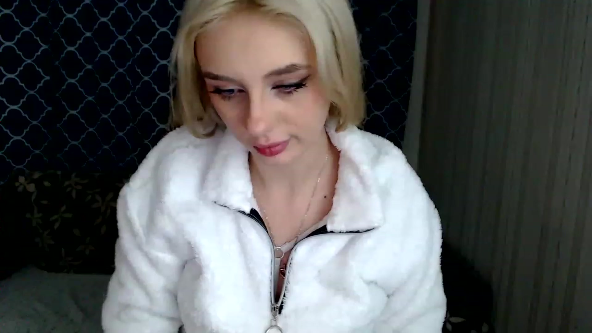 Gallery image thumbnail from Ririma_xo's myfreecams stream on, 12/06/2022, 12:30 image 13 of 20