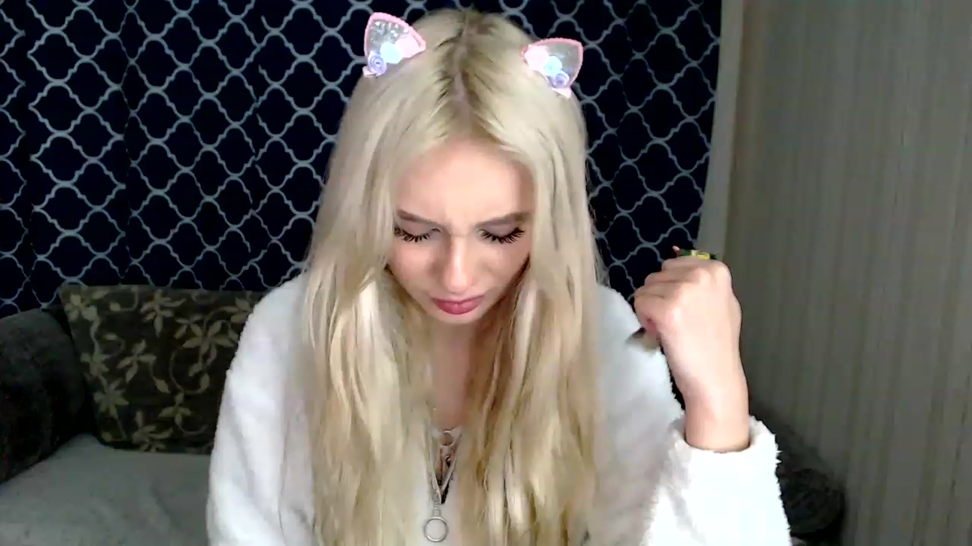 Gallery image thumbnail from Ririma_xo's myfreecams stream on, 12/06/2022, 12:30 image 2 of 20