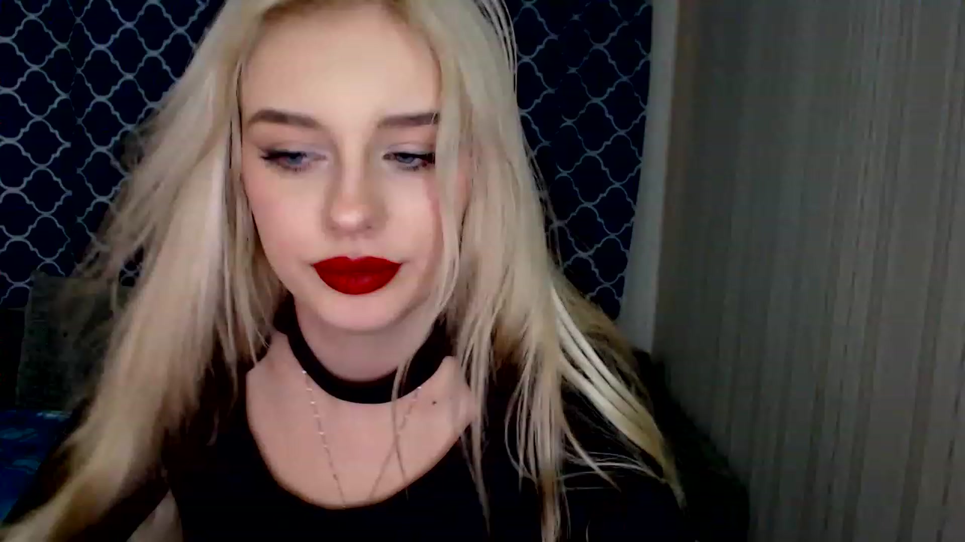 Gallery image thumbnail from Ririma_xo's myfreecams stream on, 12/07/2022, 10:59 image 9 of 20