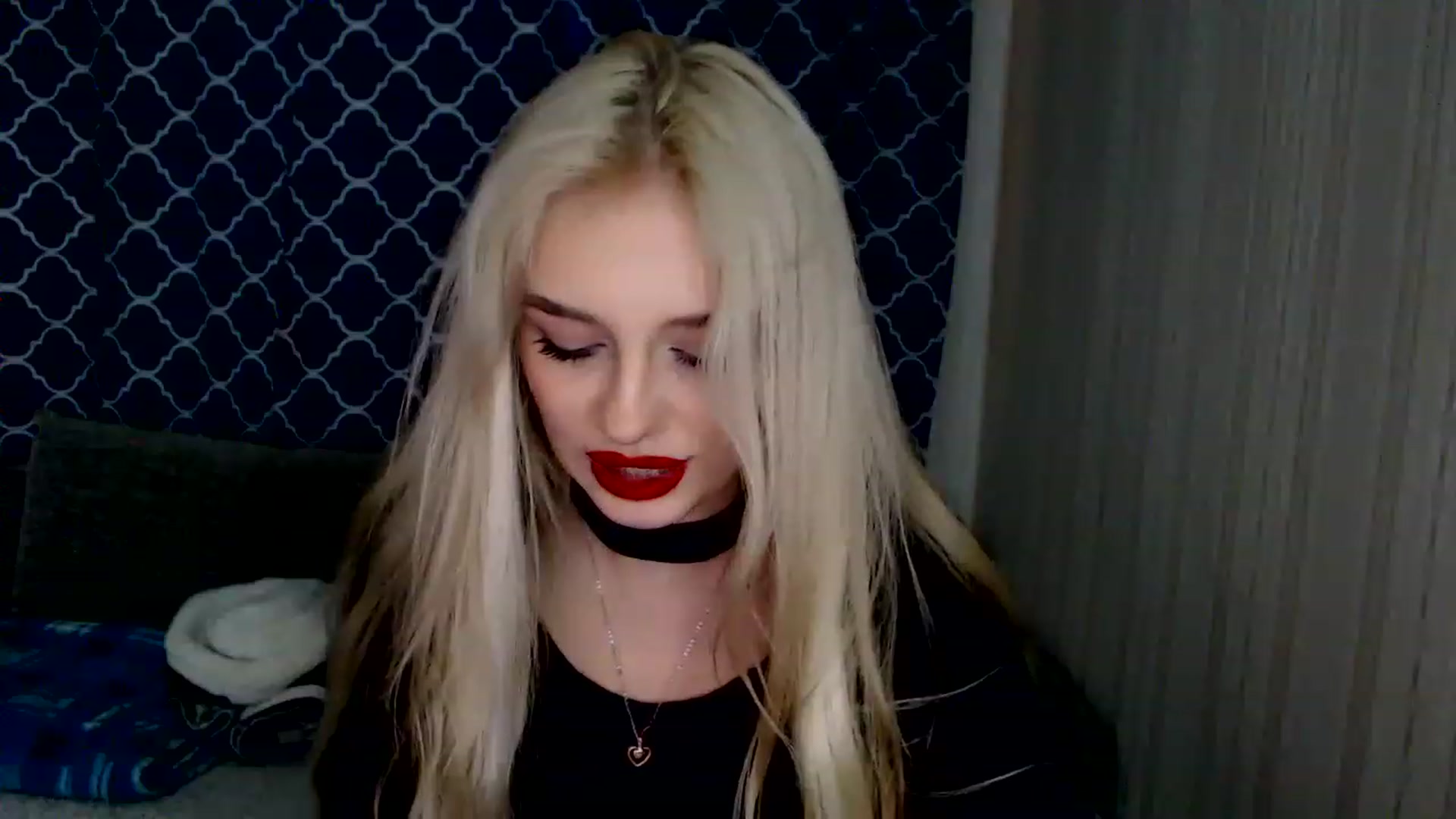 Gallery image thumbnail from Ririma_xo's myfreecams stream on, 12/07/2022, 10:59 image 18 of 20