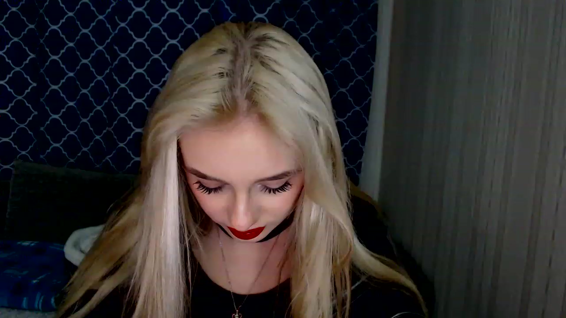 Gallery image thumbnail from Ririma_xo's myfreecams stream on, 12/07/2022, 10:59 image 19 of 20