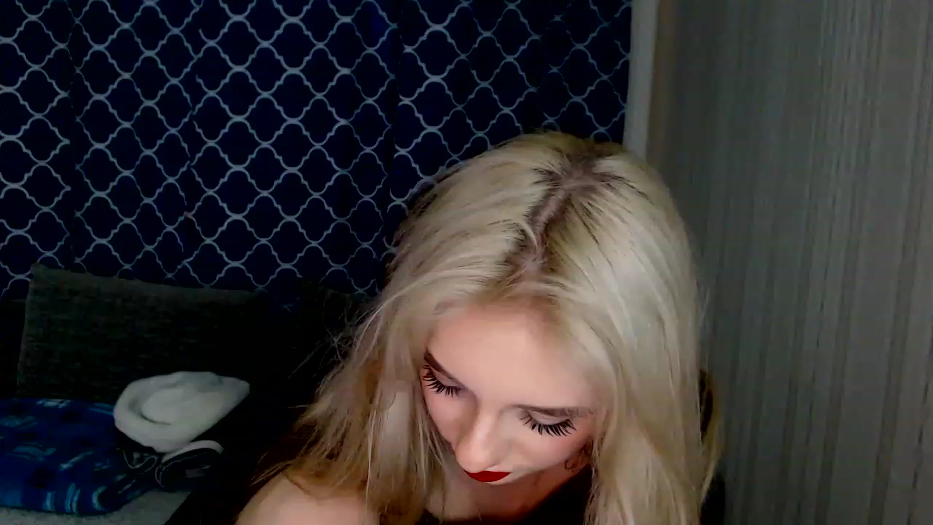 Gallery image thumbnail from Ririma_xo's myfreecams stream on, 12/07/2022, 10:59 image 6 of 20
