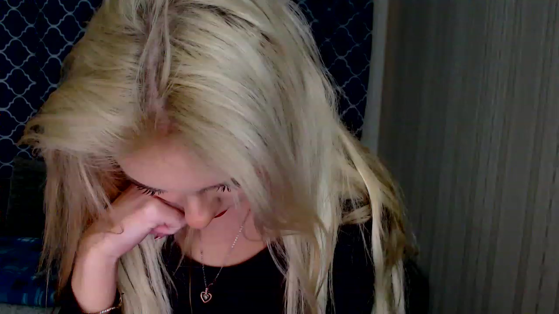 Gallery image thumbnail from Ririma_xo's myfreecams stream on, 12/07/2022, 10:59 image 17 of 20