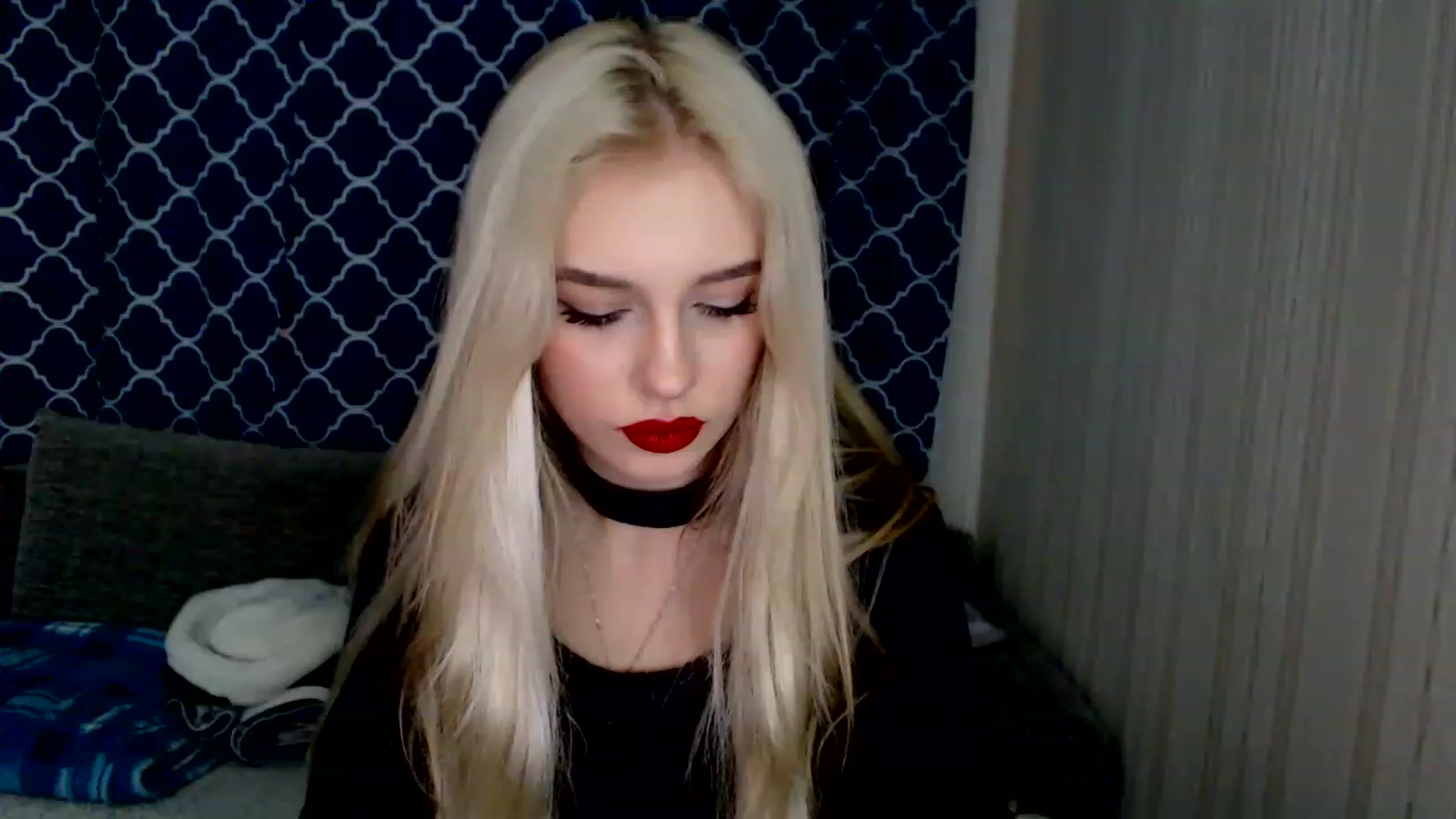 Gallery image thumbnail from Ririma_xo's myfreecams stream on, 12/07/2022, 10:59 image 4 of 20
