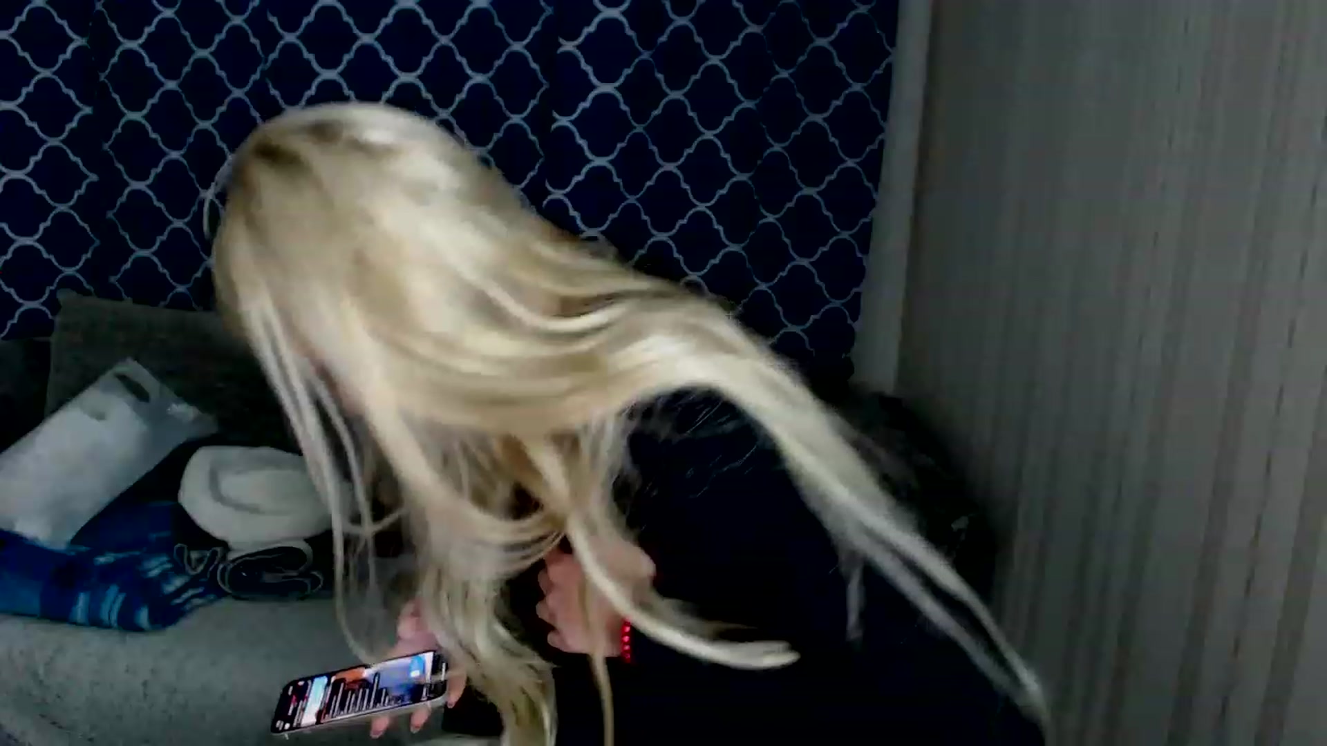 Gallery image thumbnail from Ririma_xo's myfreecams stream on, 12/07/2022, 13:09 image 6 of 20