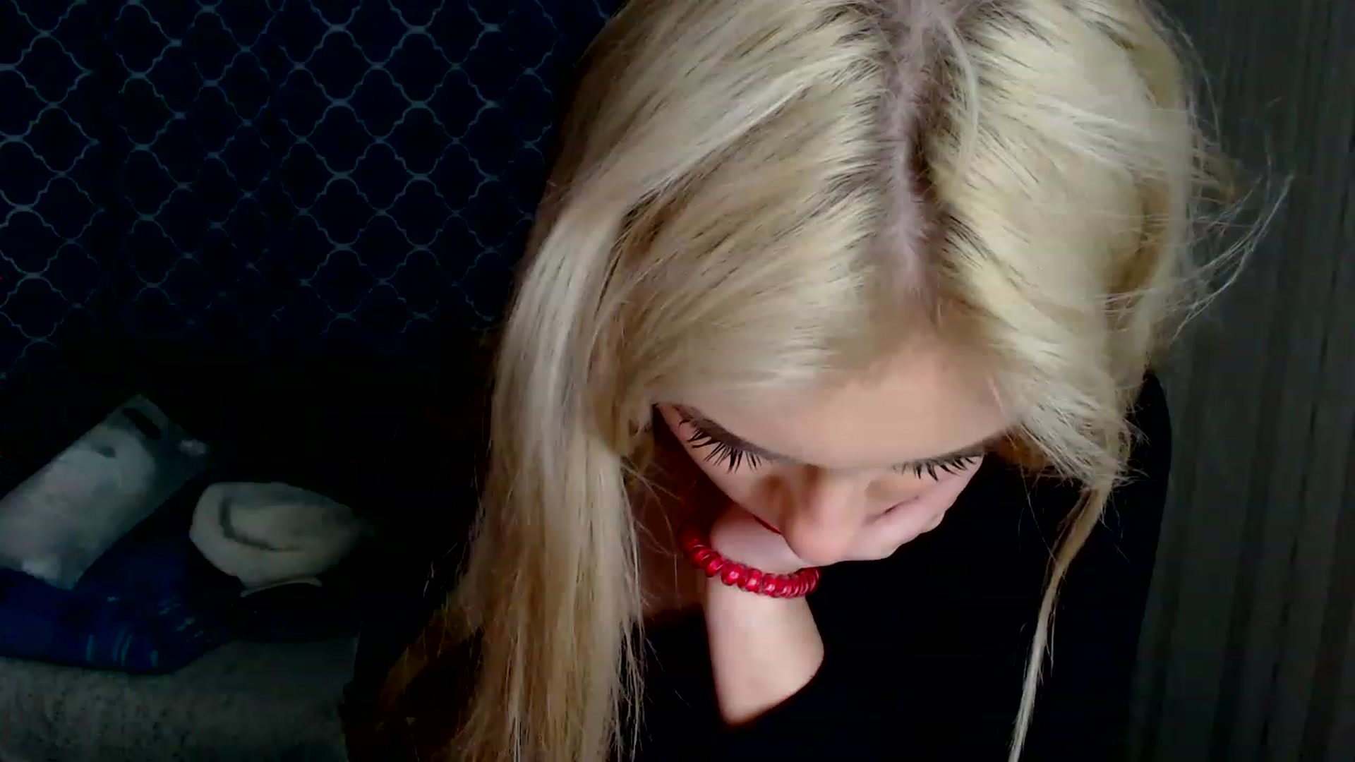 Gallery image thumbnail from Ririma_xo's myfreecams stream on, 12/07/2022, 13:09 image 10 of 20