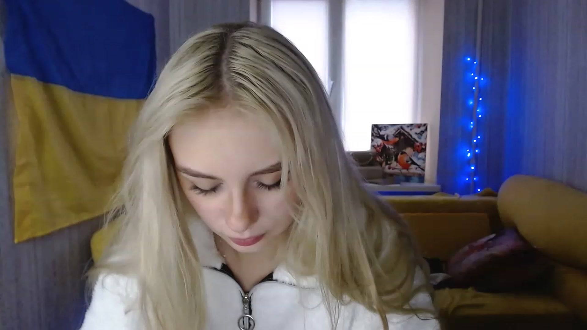 Gallery image thumbnail from Ririma_xo's myfreecams stream on, 12/08/2022, 11:16 image 19 of 20