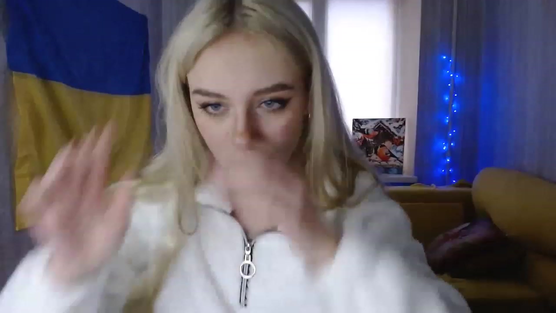 Gallery image thumbnail from Ririma_xo's myfreecams stream on, 12/08/2022, 11:16 image 13 of 20
