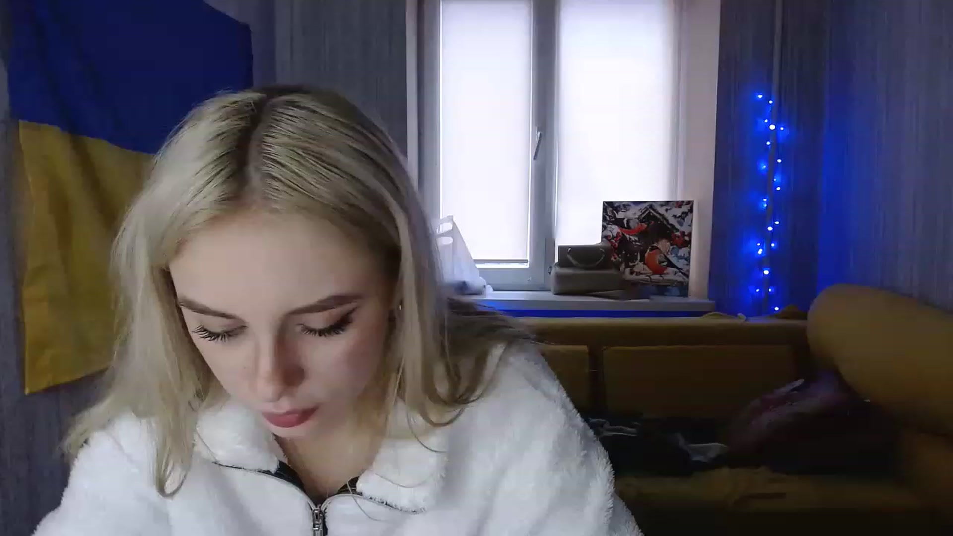 Gallery image thumbnail from Ririma_xo's myfreecams stream on, 12/08/2022, 11:16 image 8 of 20