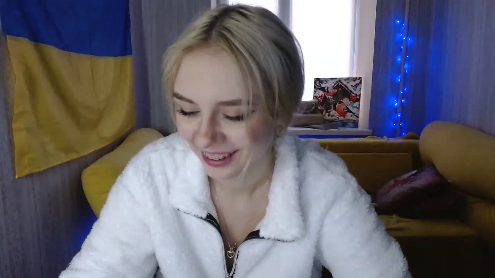 Gallery image thumbnail from Ririma_xo's myfreecams stream on, 12/08/2022, 12:13 image 5 of 20