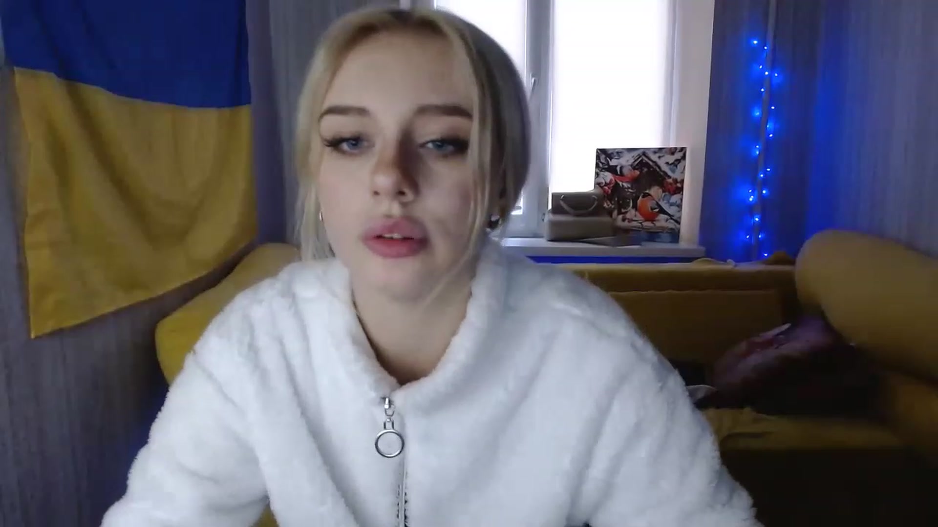 Gallery image thumbnail from Ririma_xo's myfreecams stream on, 12/08/2022, 12:13 image 16 of 20