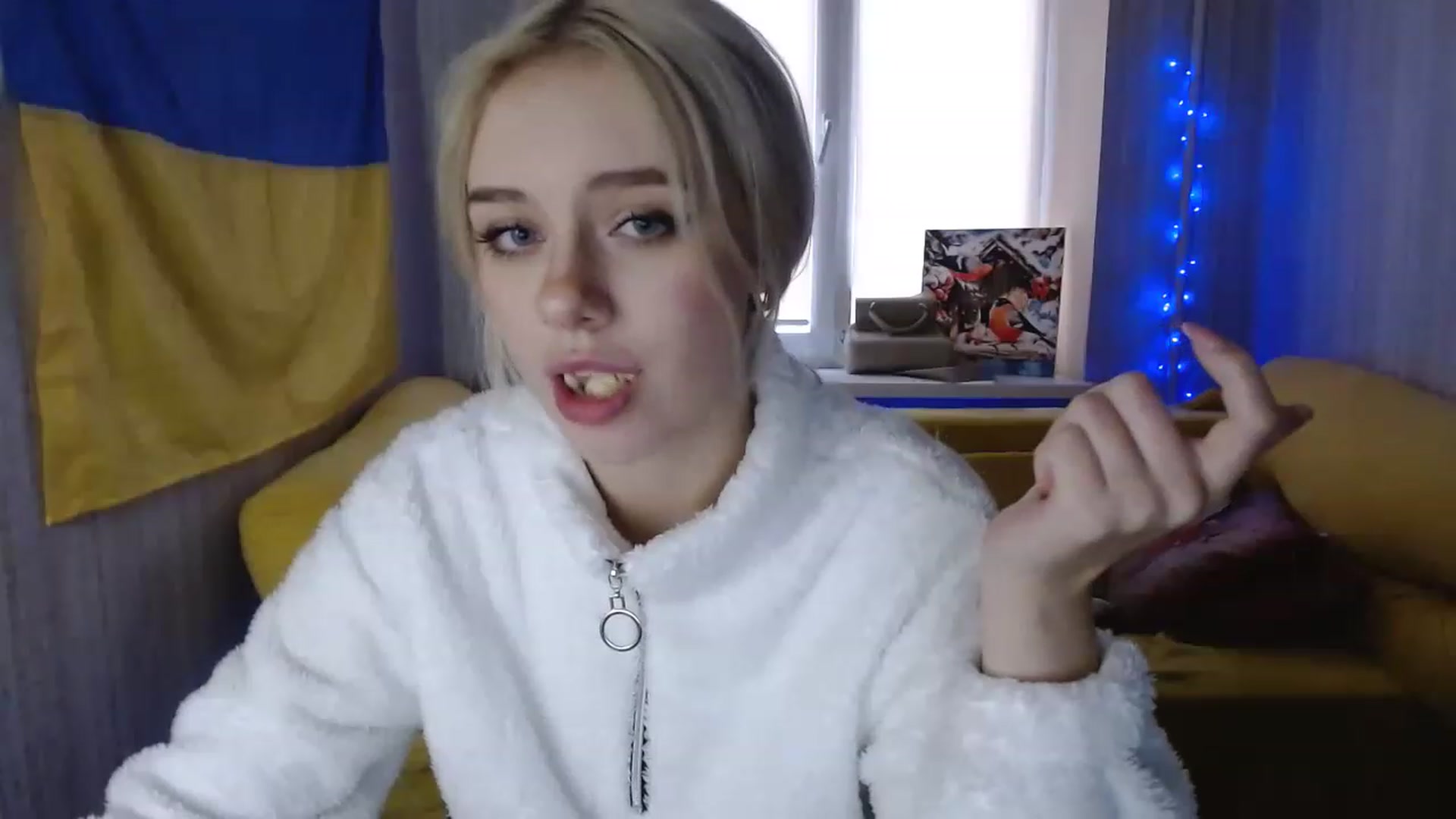 Gallery image thumbnail from Ririma_xo's myfreecams stream on, 12/08/2022, 12:13 image 9 of 20
