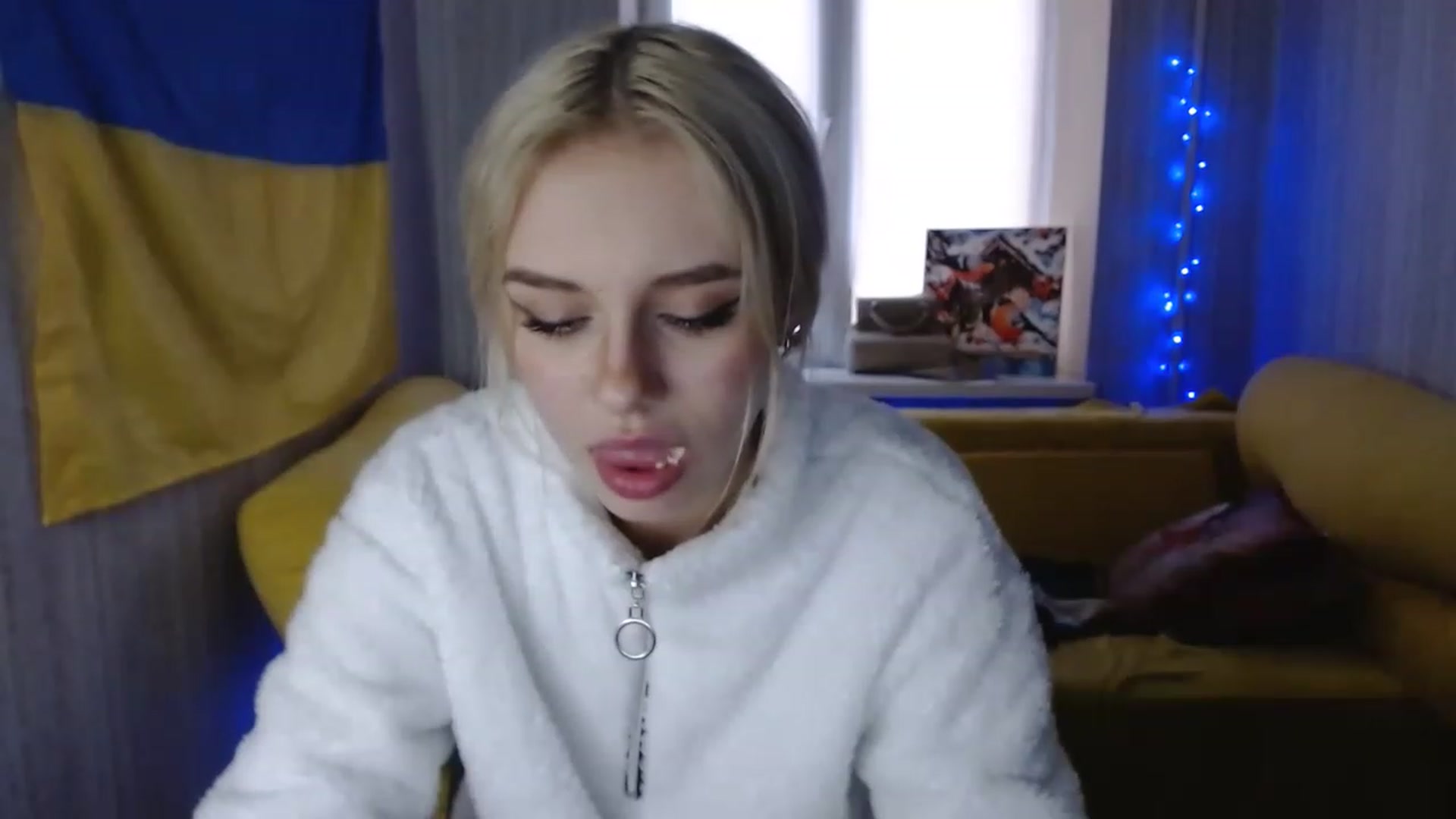 Gallery image thumbnail from Ririma_xo's myfreecams stream on, 12/08/2022, 12:13 image 13 of 20