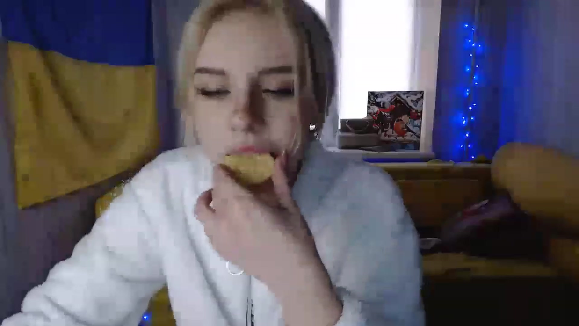 Gallery image thumbnail from Ririma_xo's myfreecams stream on, 12/08/2022, 12:13 image 10 of 20