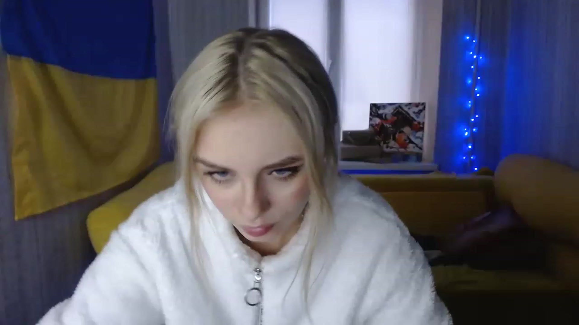 Gallery image thumbnail from Ririma_xo's myfreecams stream on, 12/08/2022, 12:56 image 5 of 20