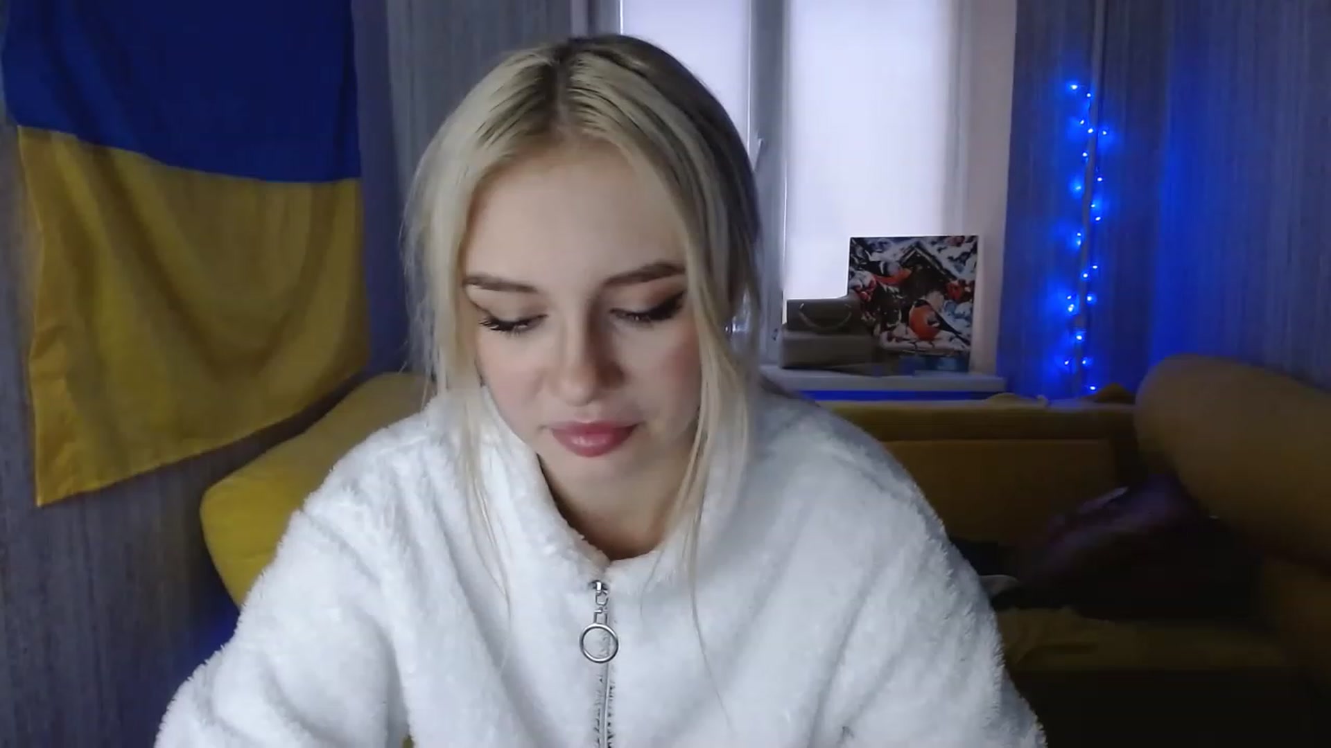 Gallery image thumbnail from Ririma_xo's myfreecams stream on, 12/08/2022, 12:56 image 6 of 20