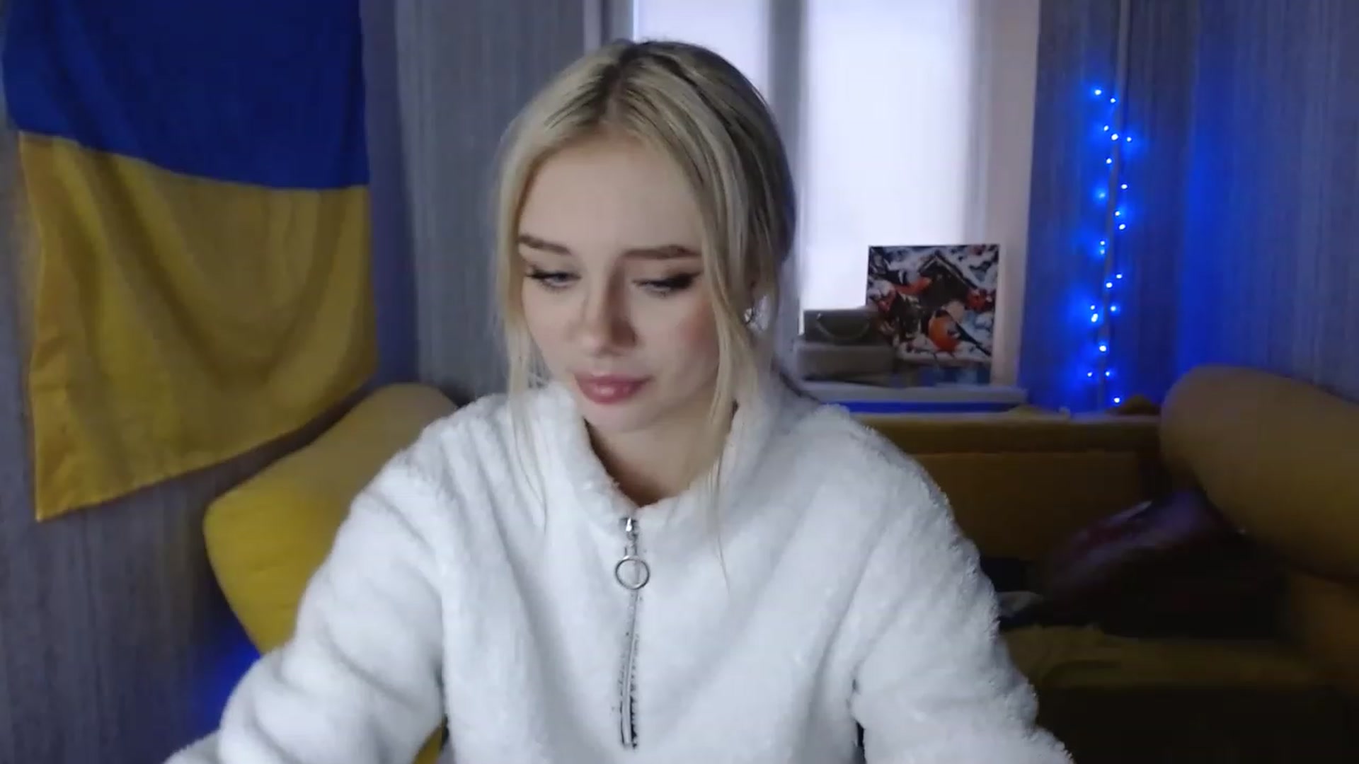 Gallery image thumbnail from Ririma_xo's myfreecams stream on, 12/08/2022, 12:56 image 4 of 20