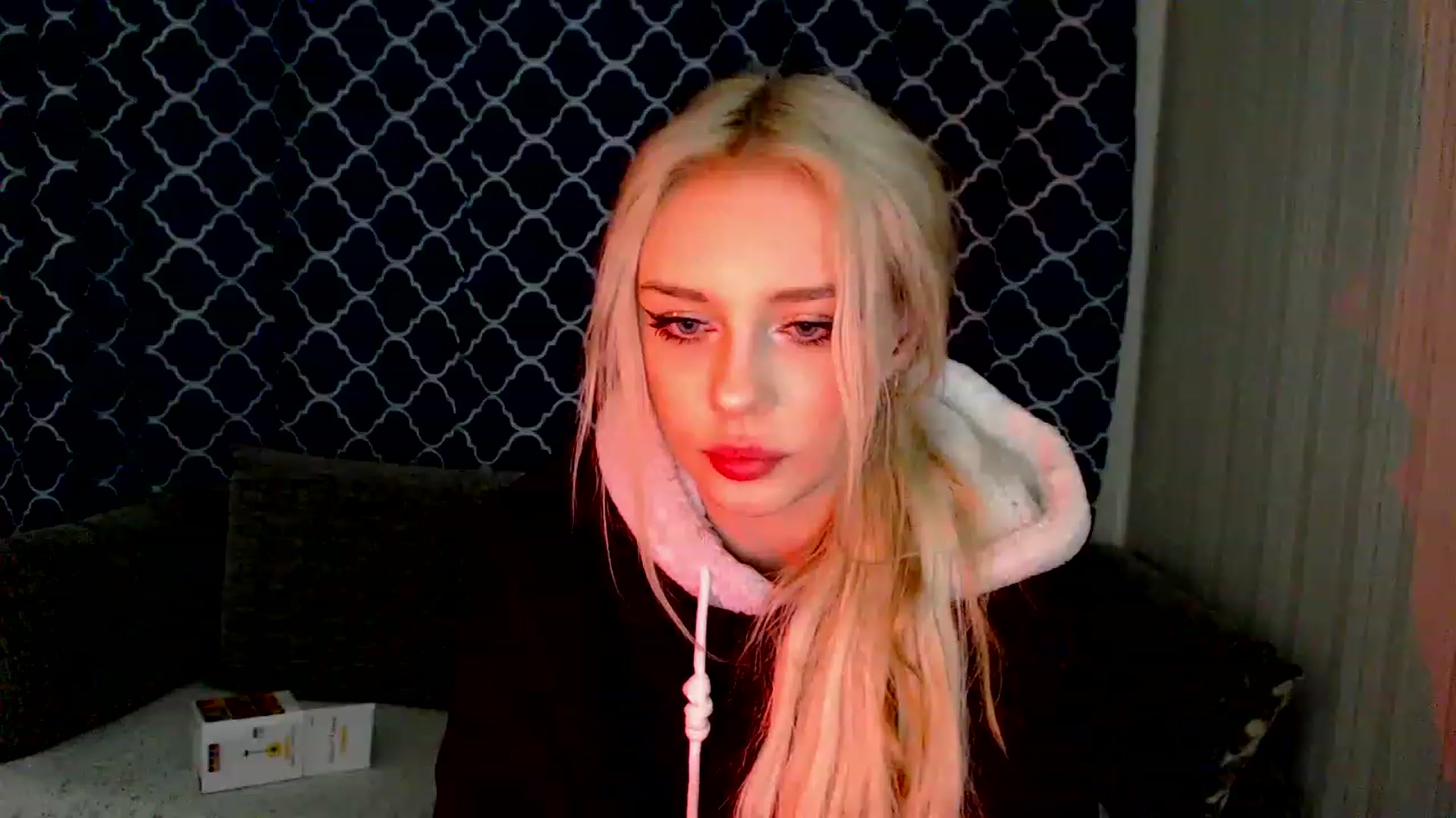 Gallery image thumbnail from Ririma_xo's myfreecams stream on, 12/10/2022, 12:38 image 13 of 20