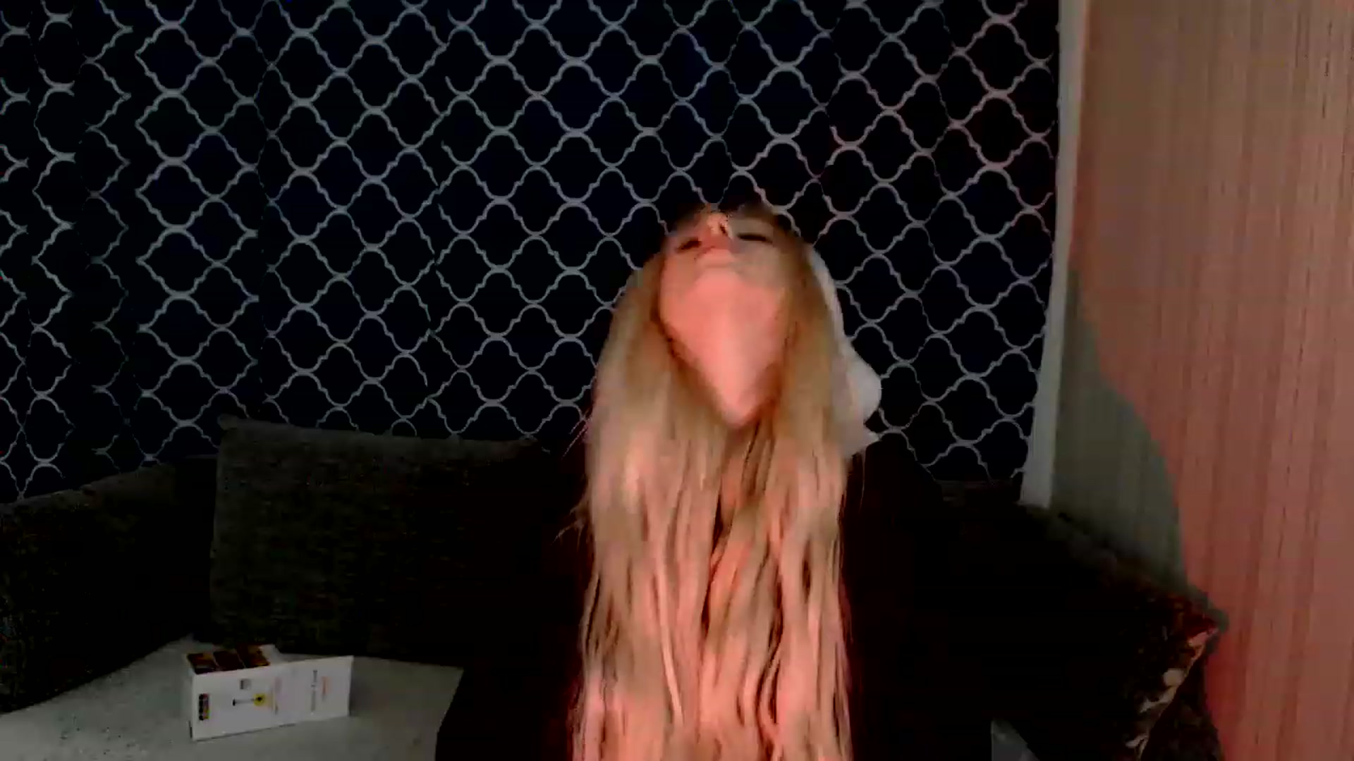 Gallery image thumbnail from Ririma_xo's myfreecams stream on, 12/10/2022, 12:38 image 5 of 20