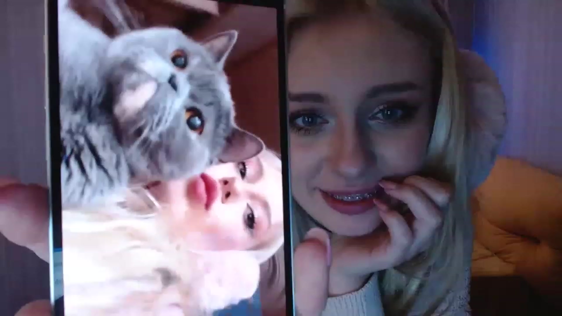 Gallery image thumbnail from Ririma_xo's myfreecams stream on, 12/17/2022, 11:50 image 12 of 20