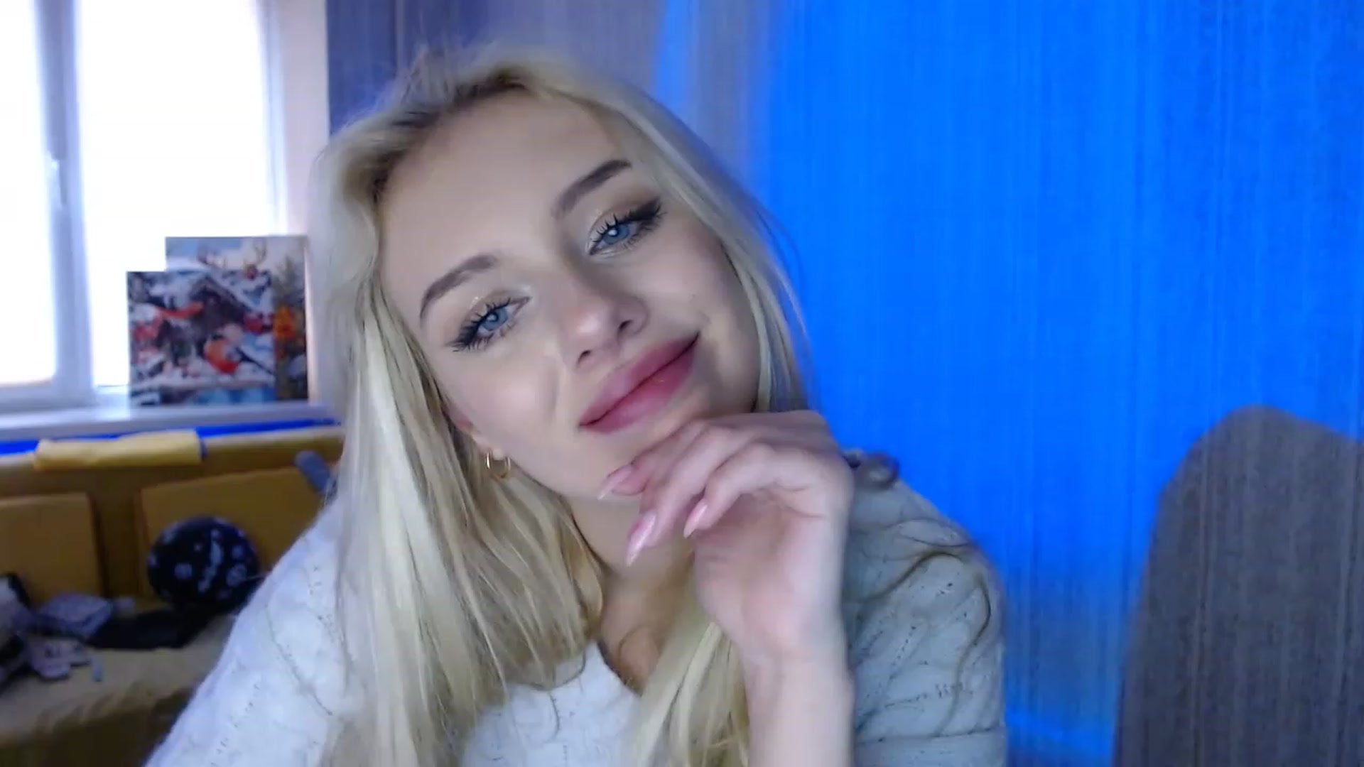 Gallery image thumbnail from Ririma_xo's myfreecams stream on, 12/23/2022, 11:11 image 17 of 20