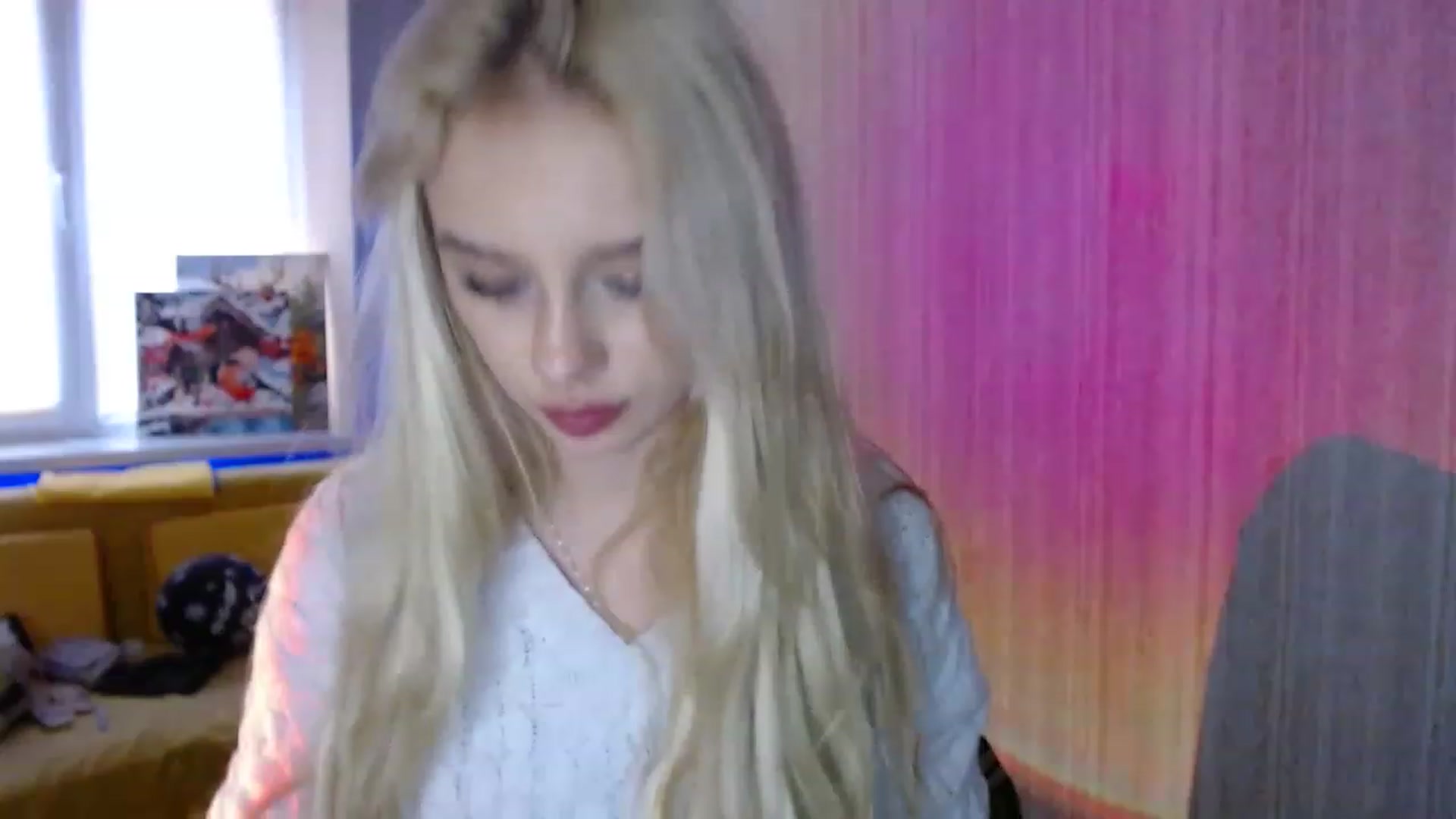 Gallery image thumbnail from Ririma_xo's myfreecams stream on, 12/23/2022, 11:11 image 16 of 20