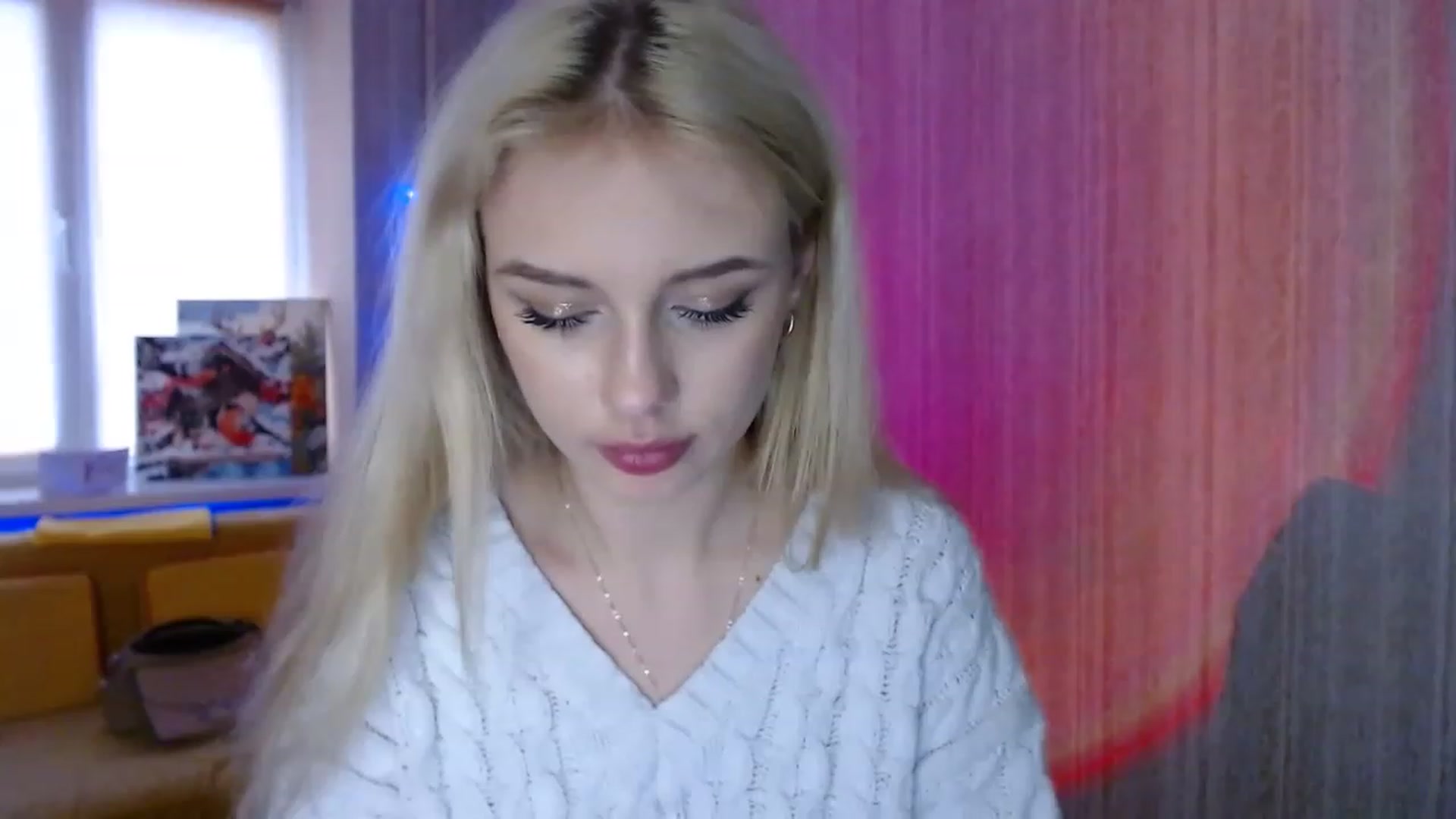 Gallery image thumbnail from Ririma_xo's myfreecams stream on, 12/23/2022, 13:10 image 12 of 20