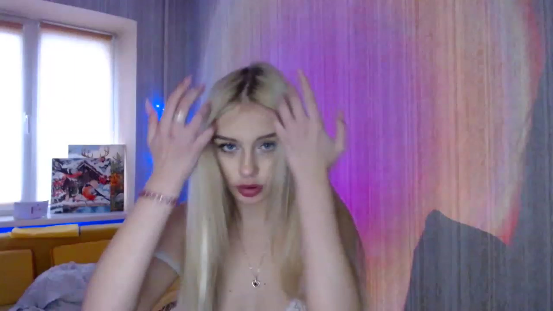 Gallery image thumbnail from Ririma_xo's myfreecams stream on, 12/23/2022, 13:10 image 11 of 20