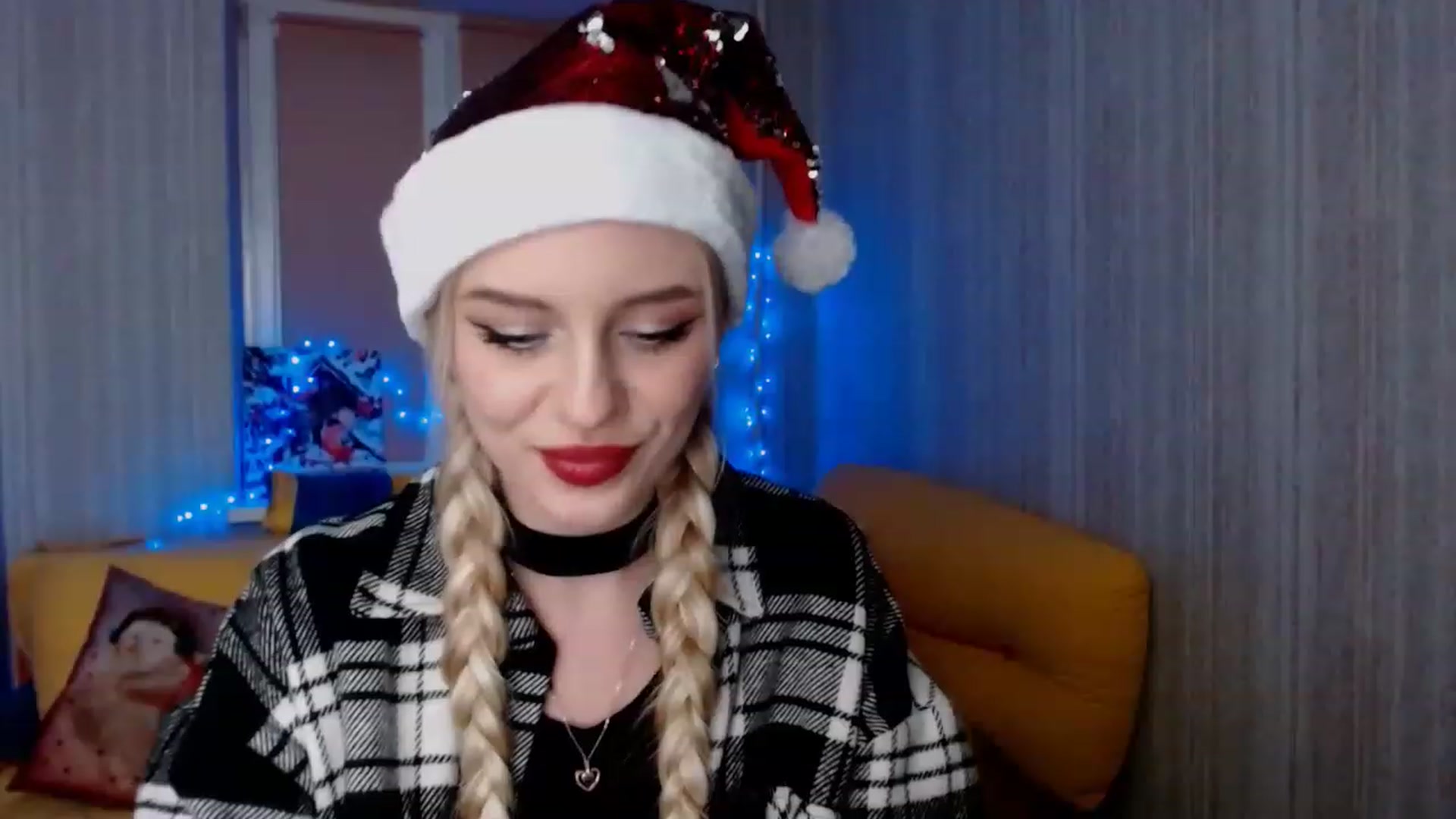 Gallery image thumbnail from Ririma_xo's myfreecams stream on, 12/24/2022, 14:15 image 6 of 20