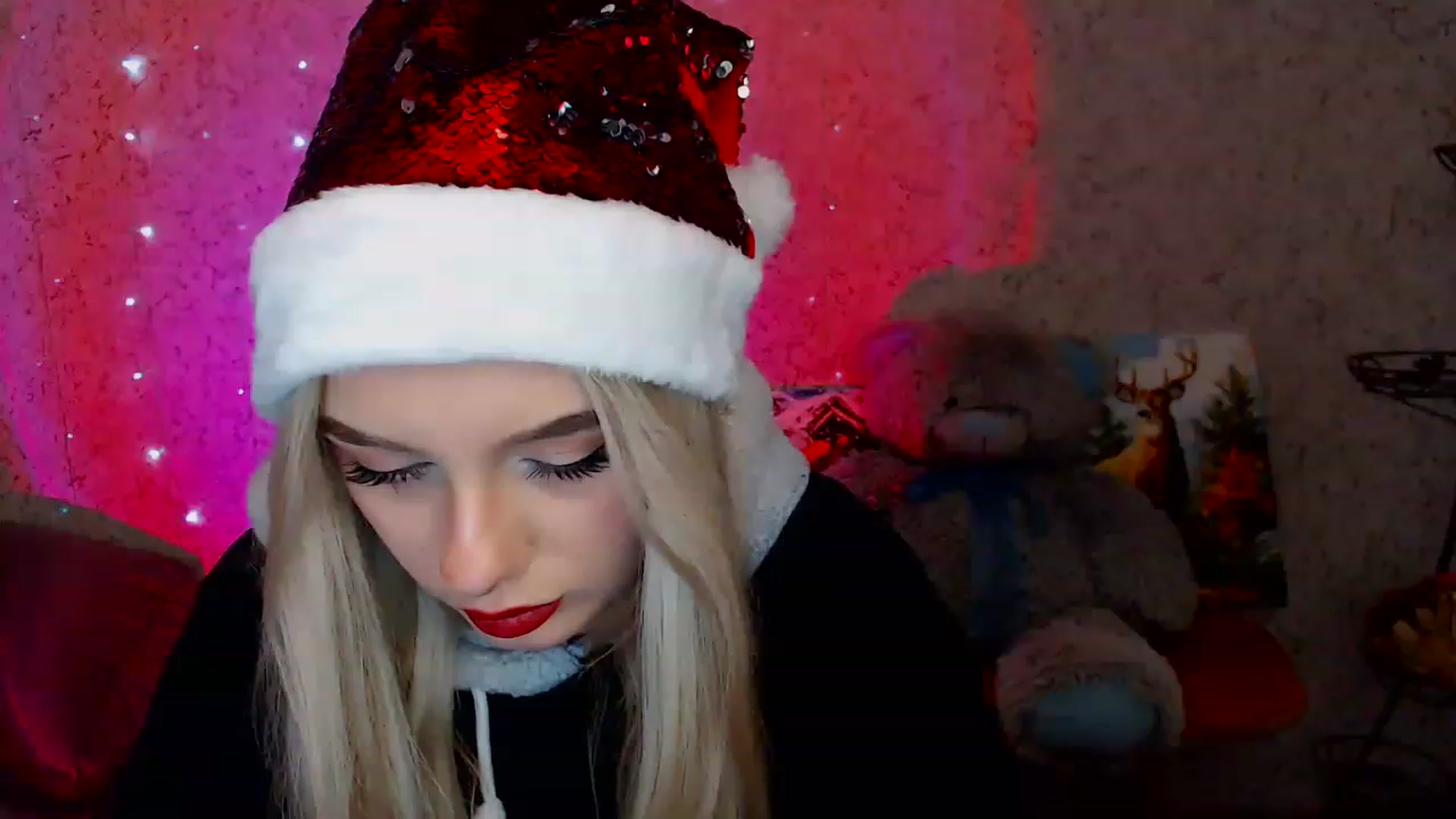 Gallery image thumbnail from Ririma_xo's myfreecams stream on, 12/25/2022, 12:18 image 1 of 20