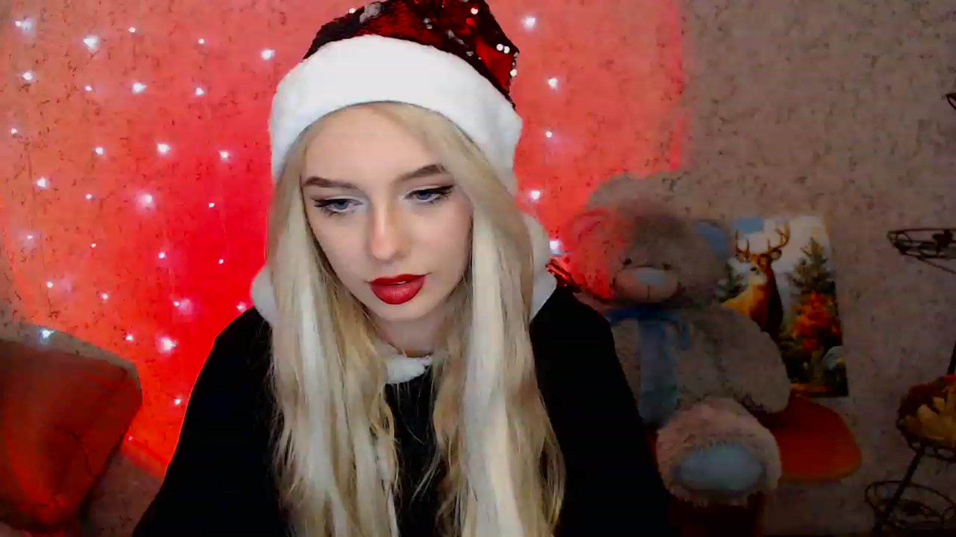 Gallery image thumbnail from Ririma_xo's myfreecams stream on, 12/25/2022, 12:18 image 7 of 20