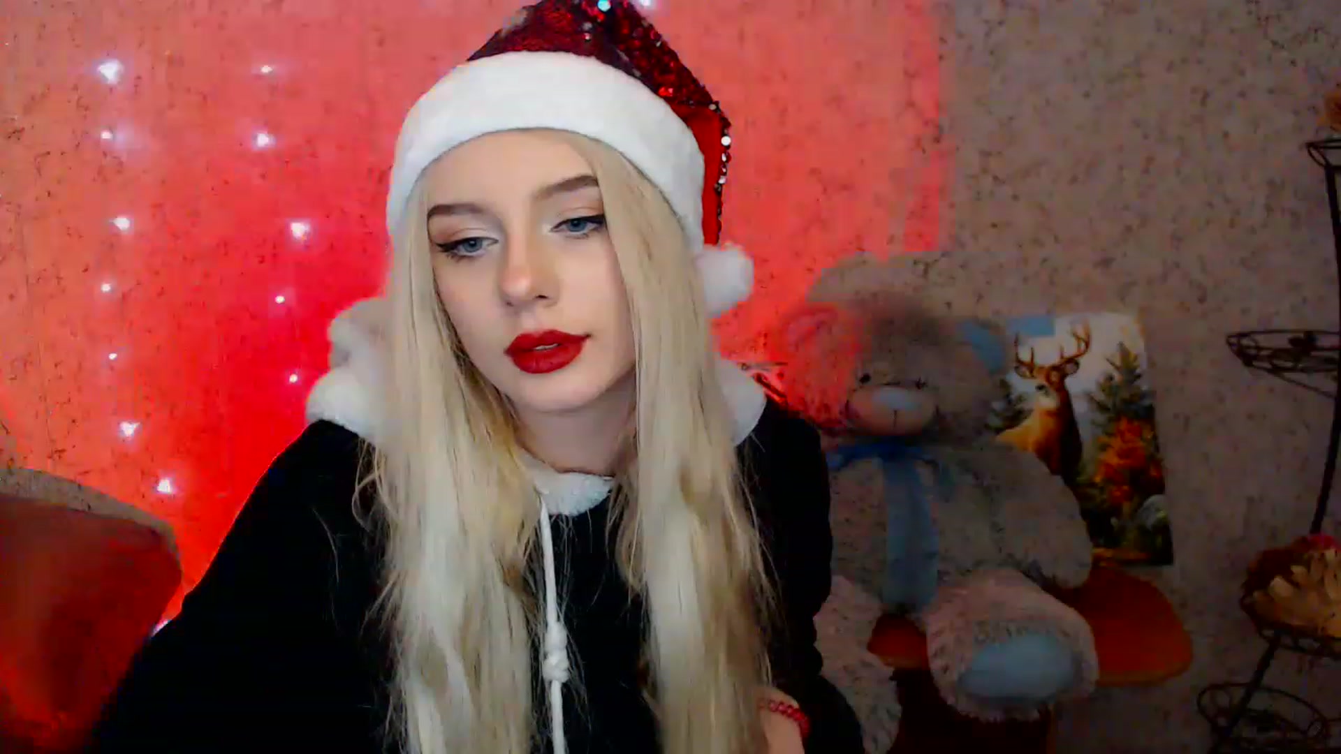 Gallery image thumbnail from Ririma_xo's myfreecams stream on, 12/25/2022, 12:18 image 18 of 20