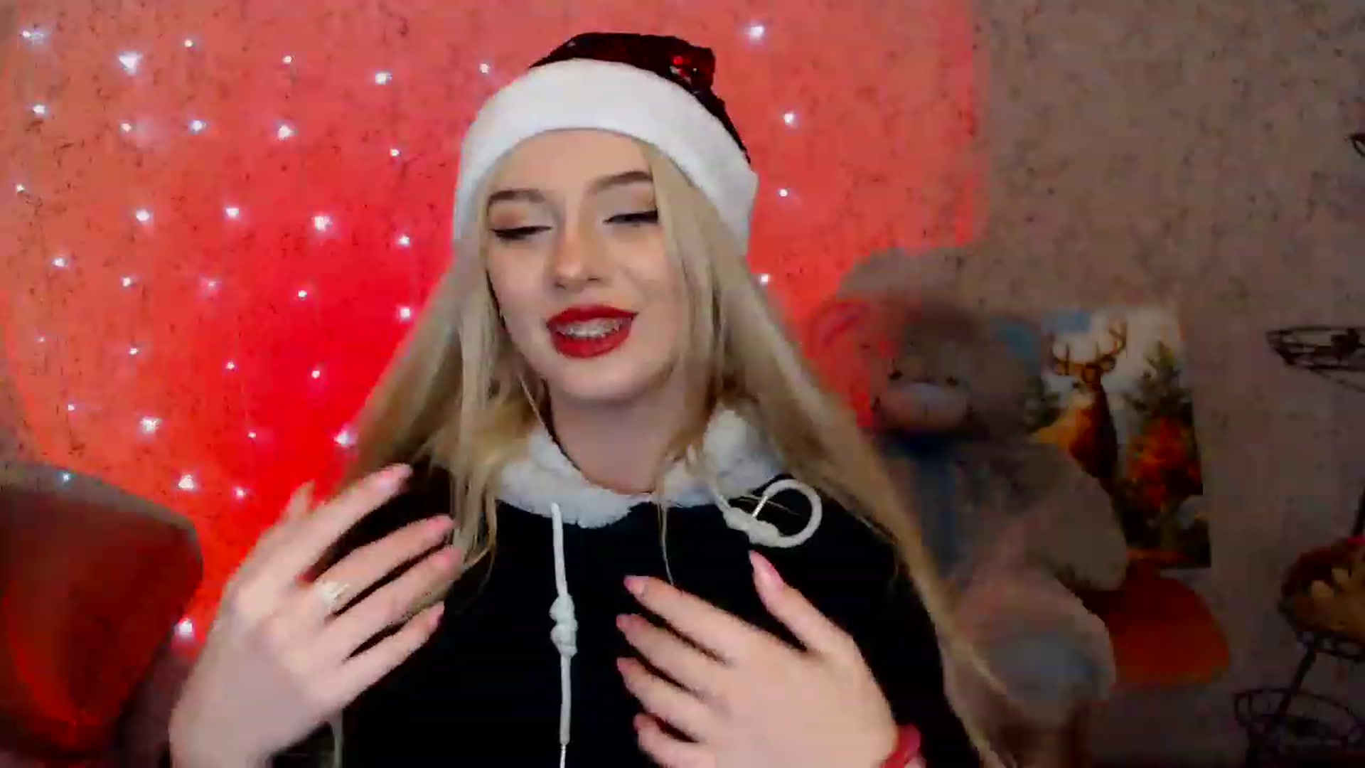 Gallery image thumbnail from Ririma_xo's myfreecams stream on, 12/25/2022, 12:18 image 6 of 20