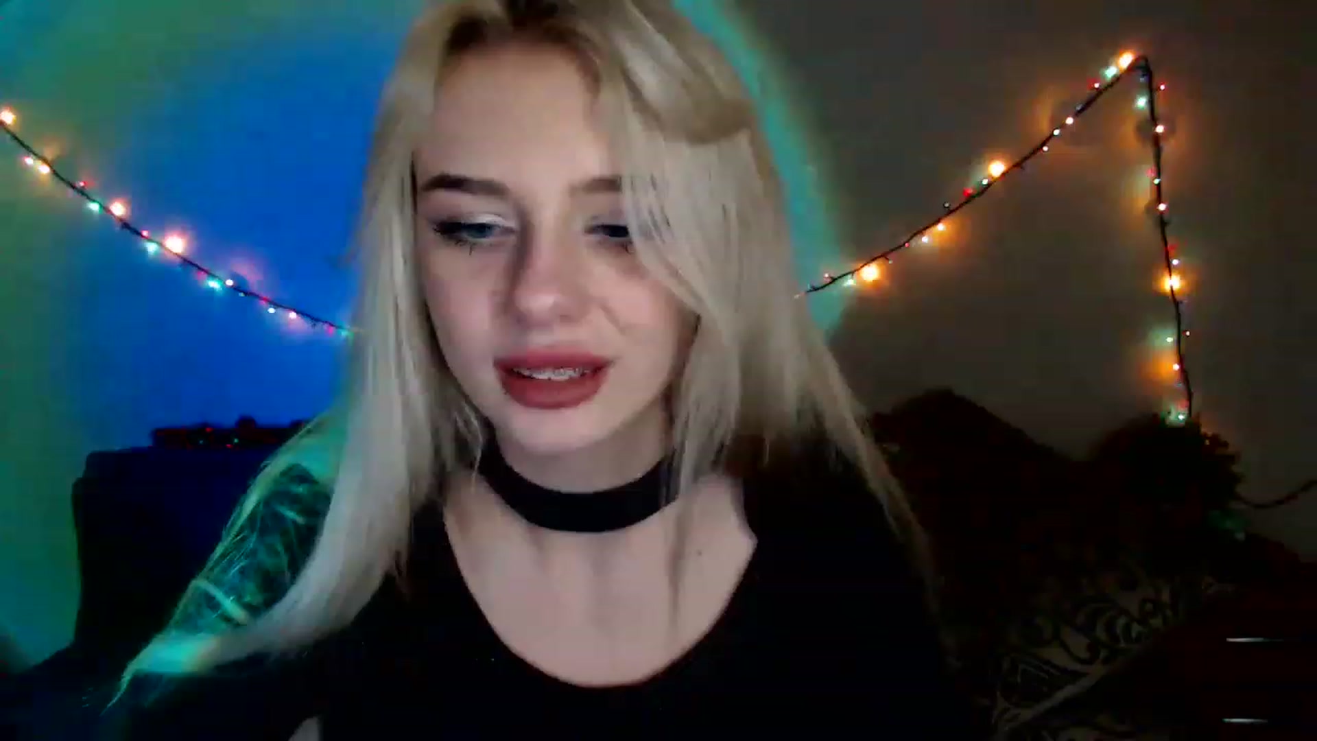 Gallery image thumbnail from Ririma_xo's myfreecams stream on, 12/27/2022, 12:48 image 14 of 20