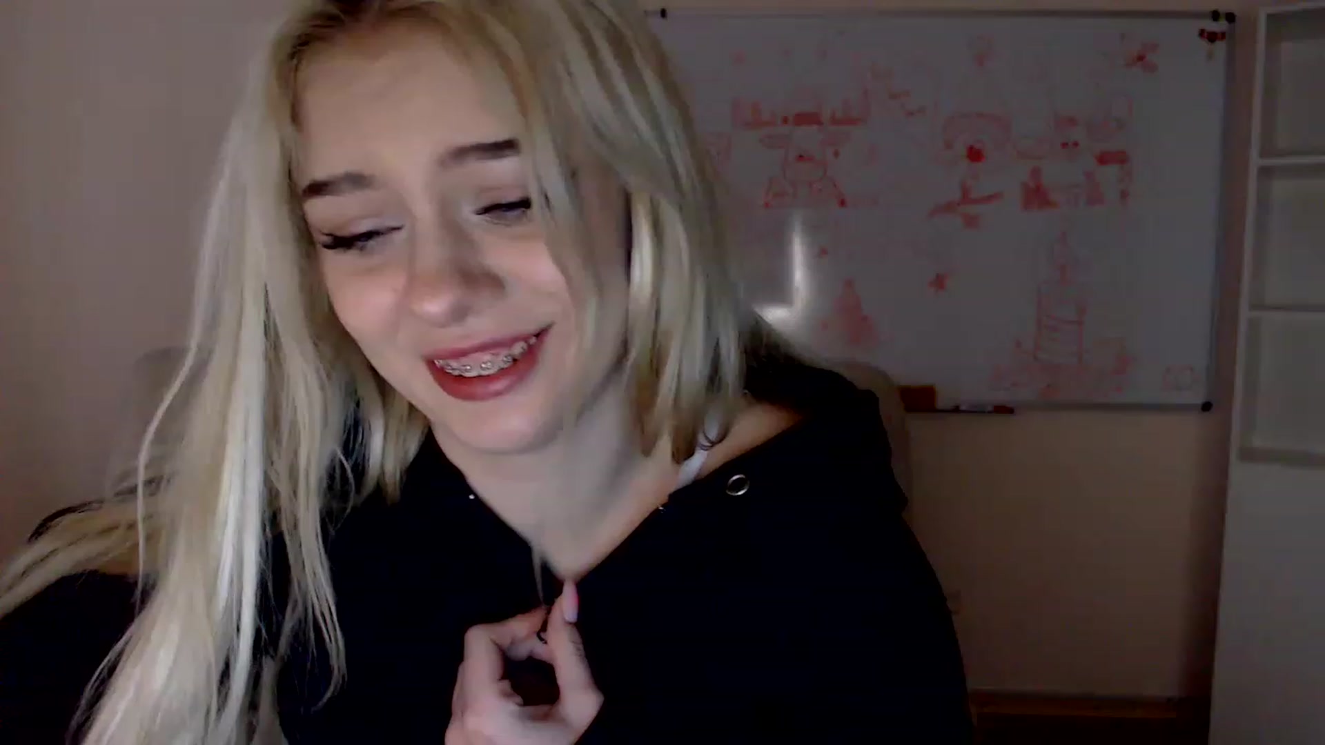 Gallery image thumbnail from Ririma_xo's myfreecams stream on, 12/28/2022, 12:43 image 3 of 20