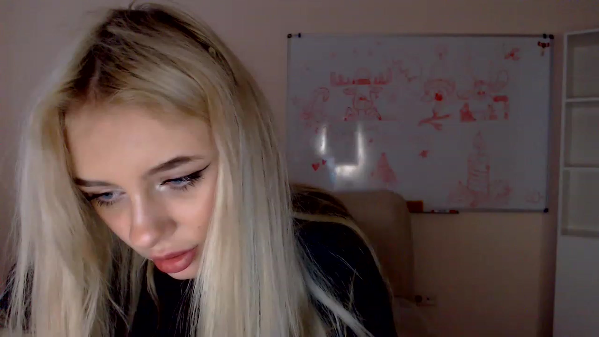 Gallery image thumbnail from Ririma_xo's myfreecams stream on, 12/28/2022, 12:43 image 18 of 20