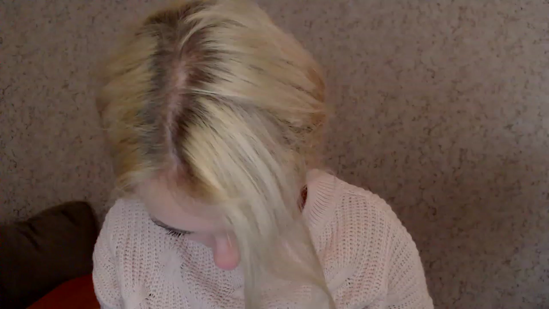 Gallery image thumbnail from Ririma_xo's myfreecams stream on, 12/29/2022, 10:11 image 13 of 20